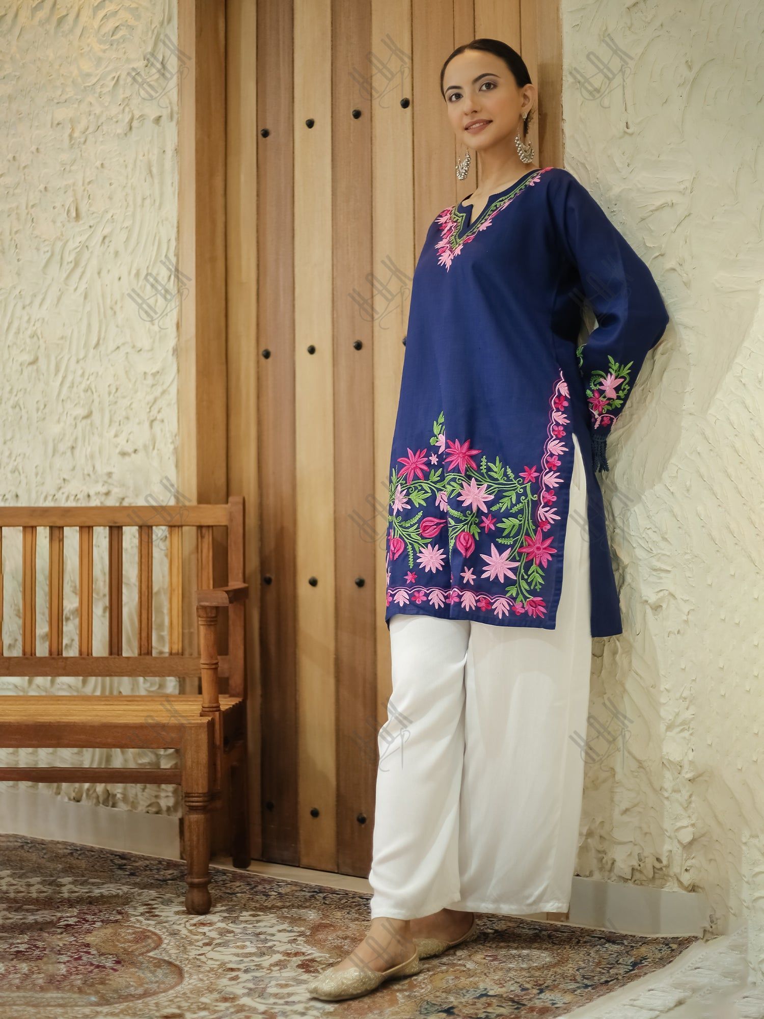 Ravneet in Falak Kashmiri Long Kurta - Blue