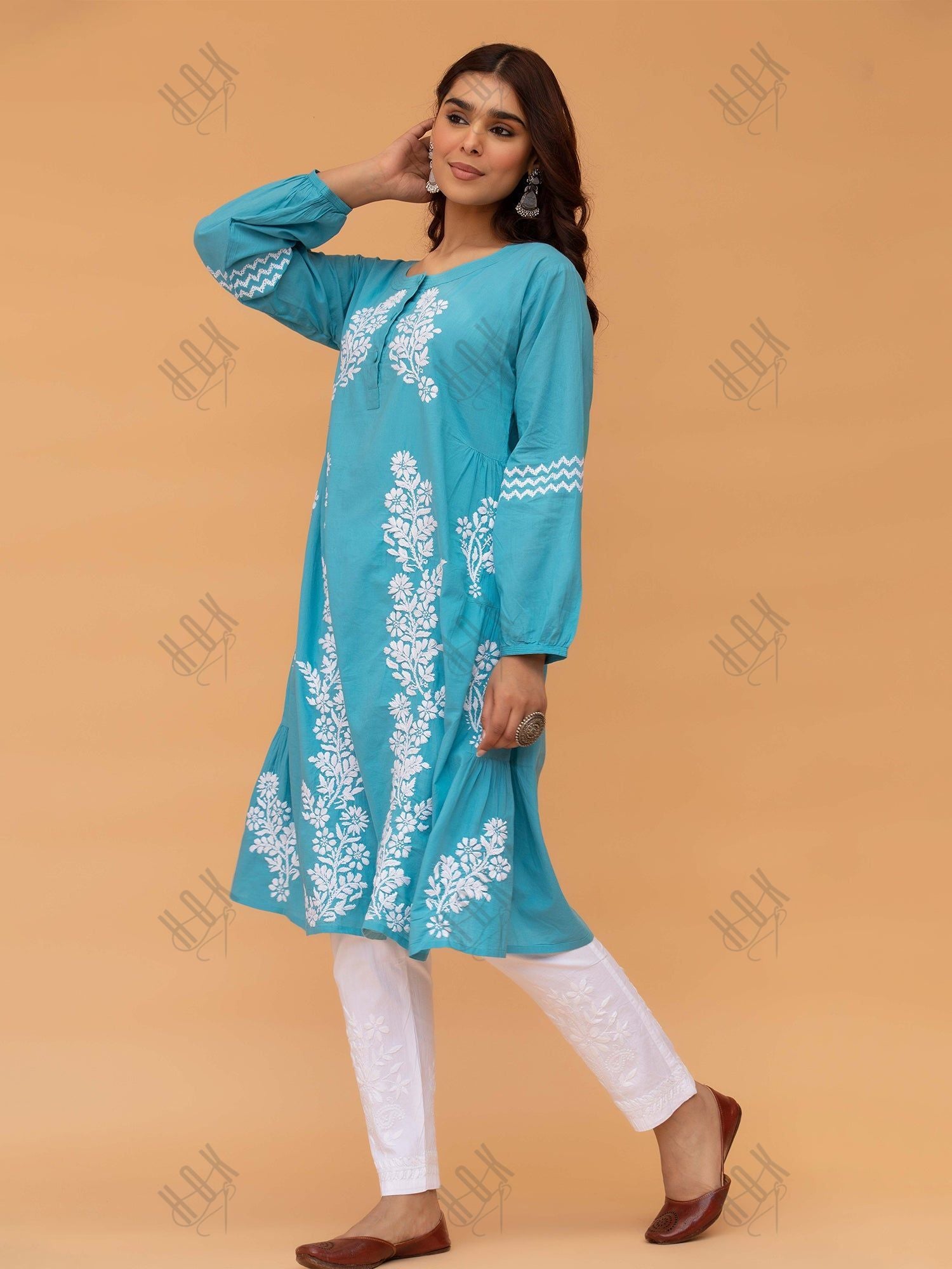 Saba Chikankari kurta in cotton - Sky Blue