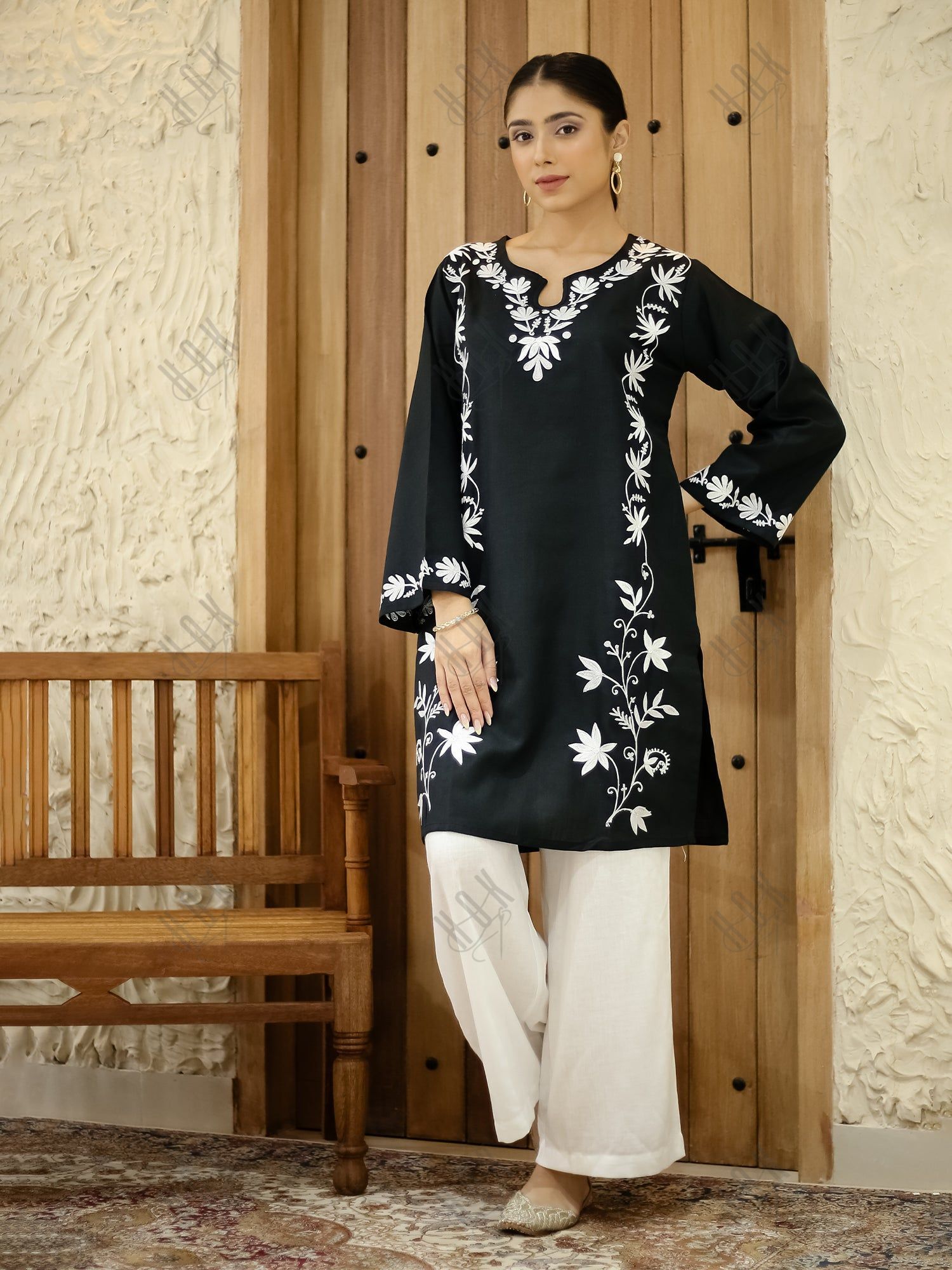 Falak Kashmiri Long Kurta - Black