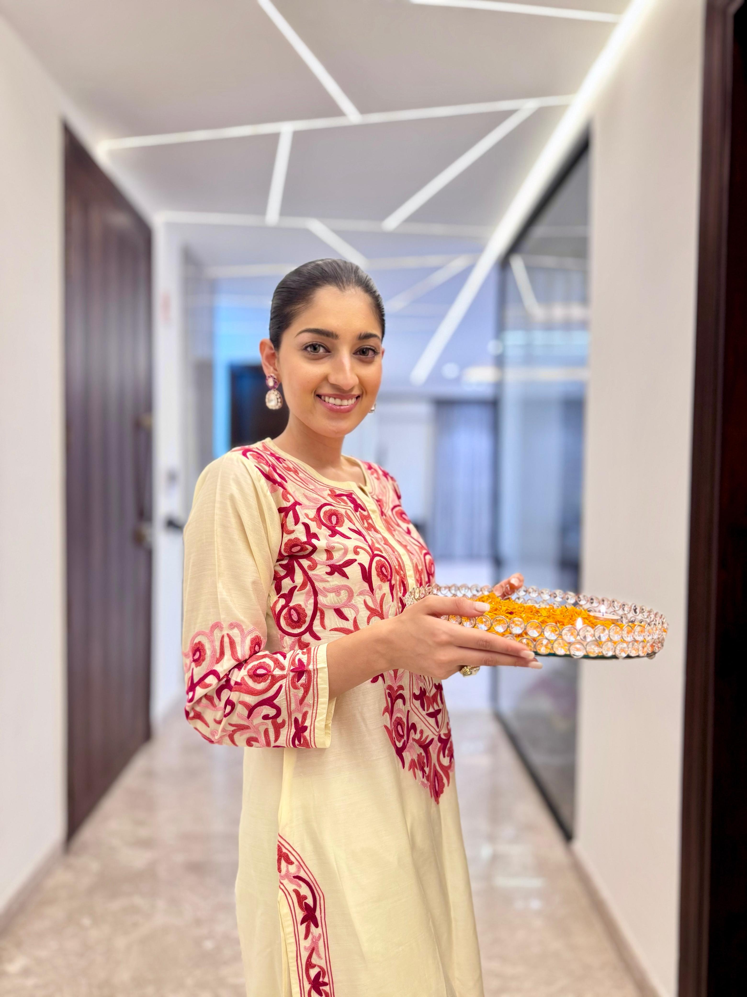 Mansi in Falak Kashmiri Long Kurta In Chanderi Silk With Pink Embroidery