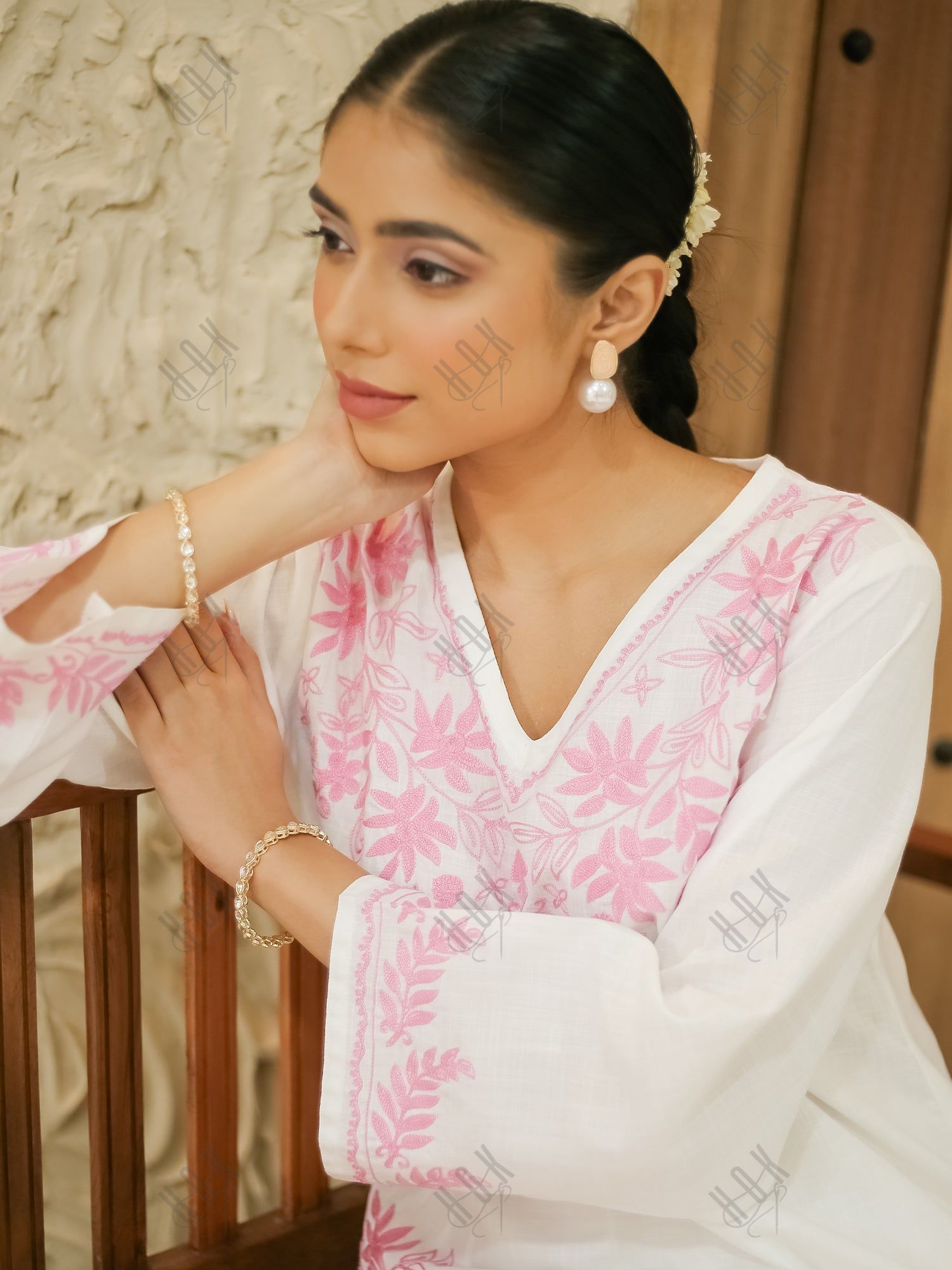 Falak Kashmiri Kurta Set  - White