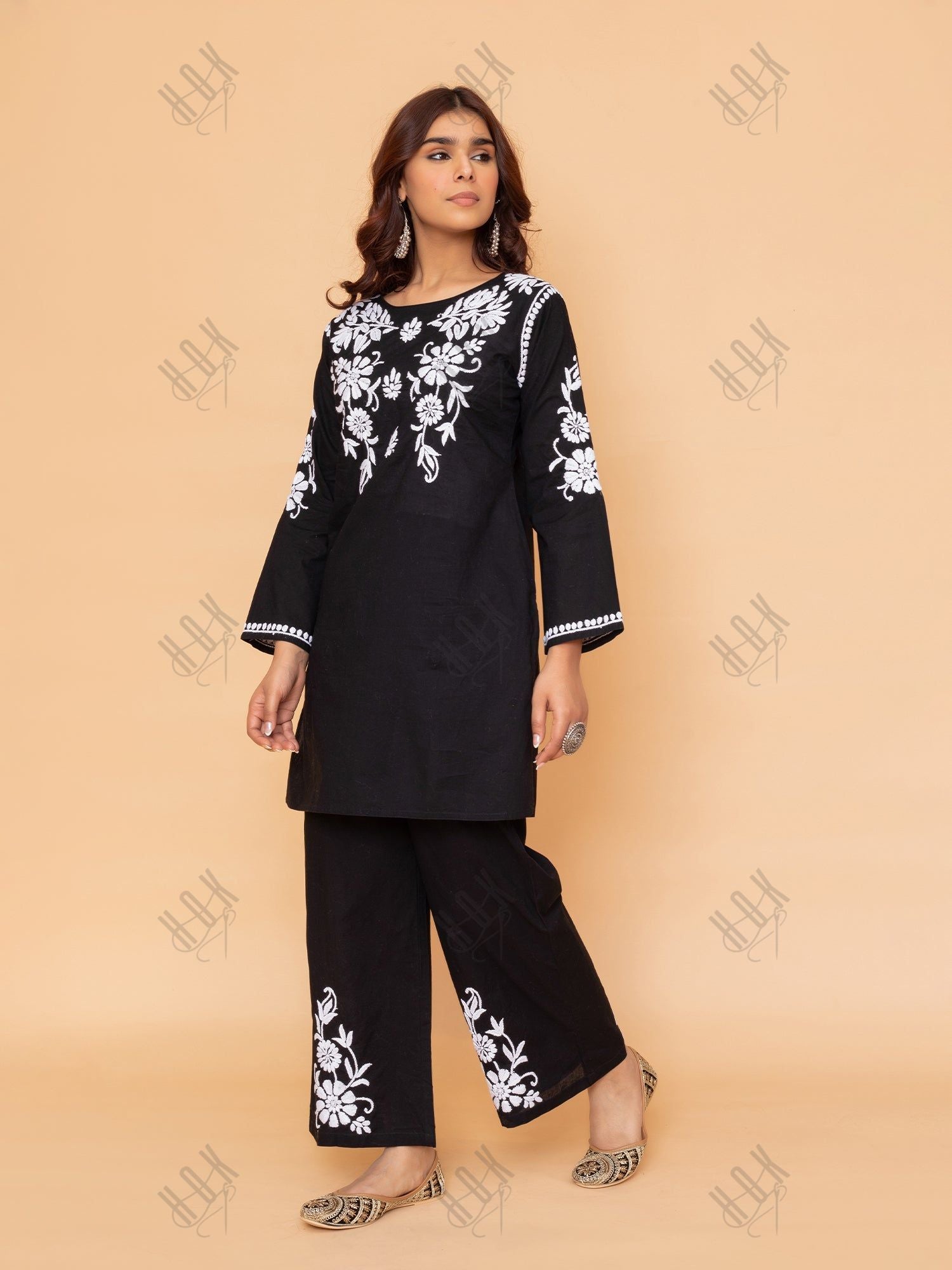 FIZA in Saba Chikankari Co-ord Set in Cotton Cambric - Black With White