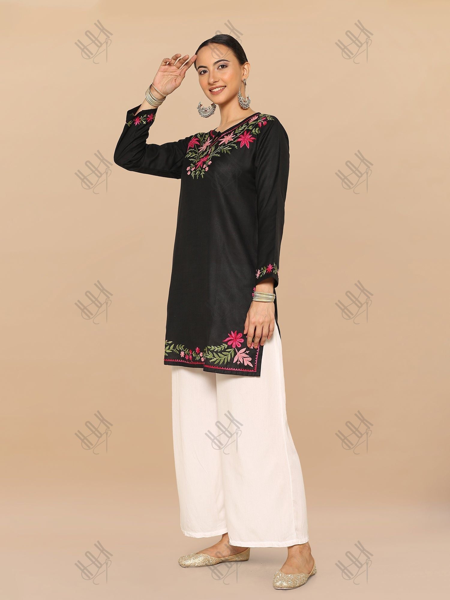 Falak Kashmiri Short Kurta - Black