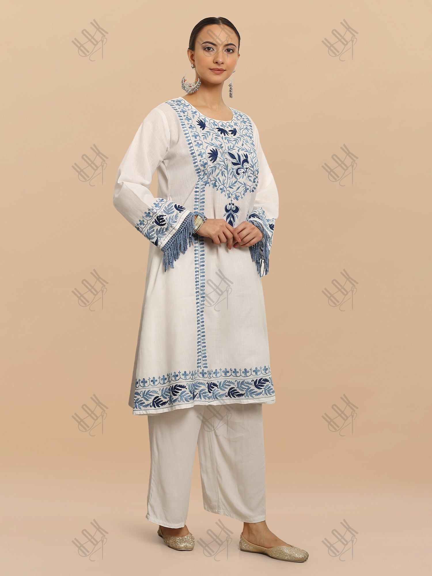 Shiwangi in Falak Kashmiri Long Kurta - White