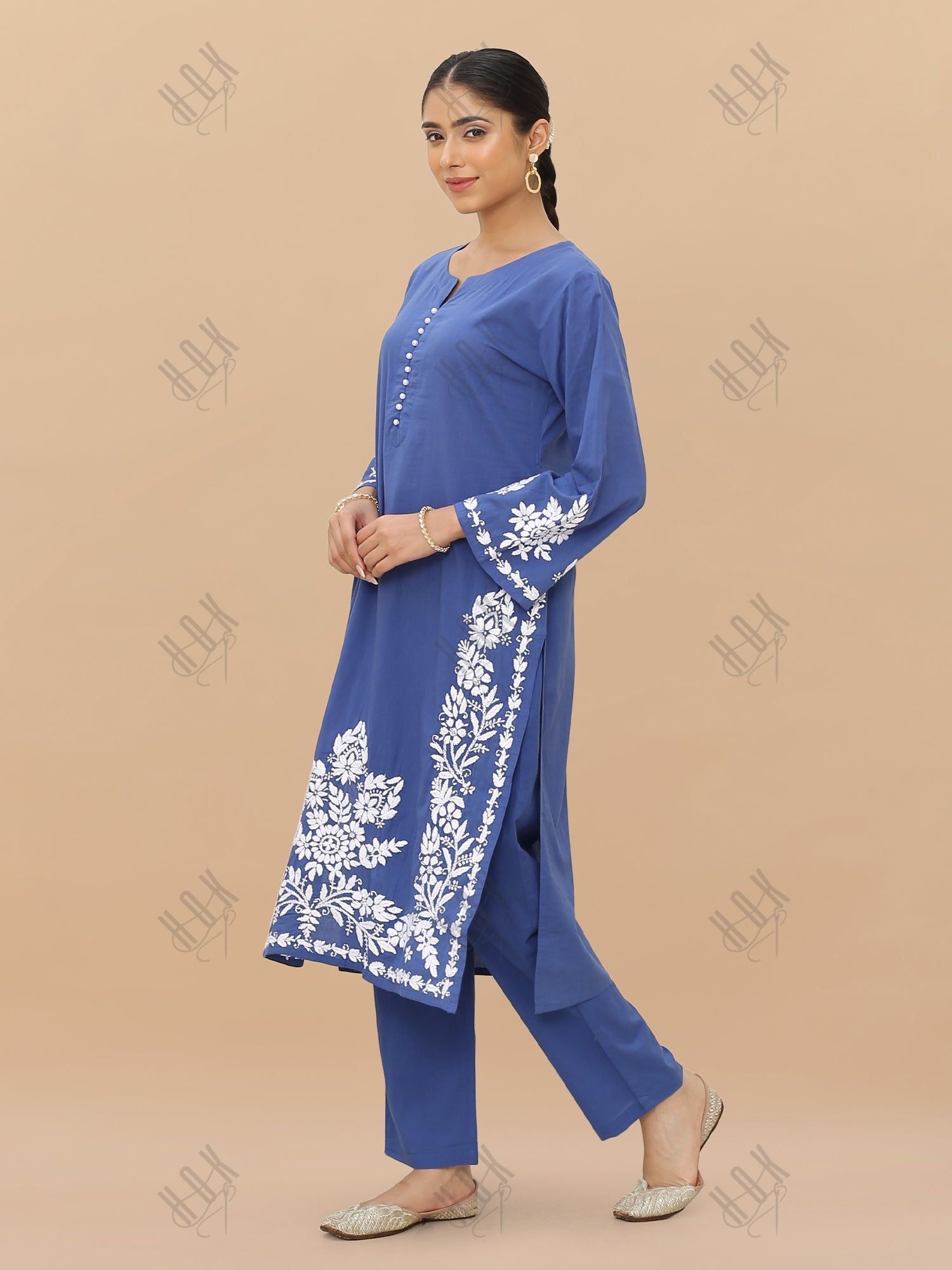 Saba Chikankari Kurta Set in Cambric Cotton - Blue