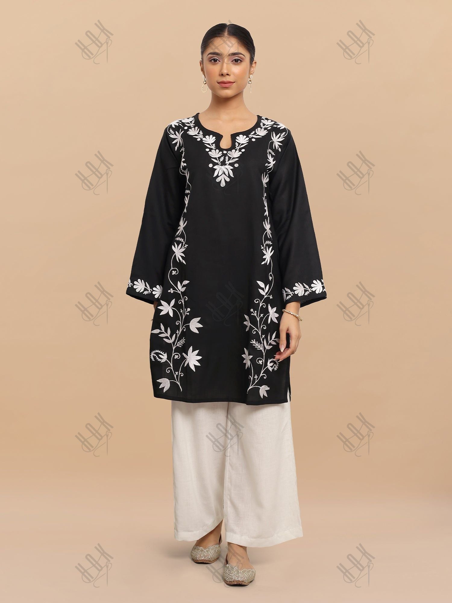 Falak Kashmiri Long Kurta - Black