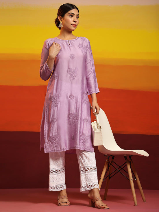Load image into Gallery viewer, Samma Chikankari Long Kurta Notch Neck in Chanderi Silk for Women - Purple - House Of Kari (Chikankari Clothing)
