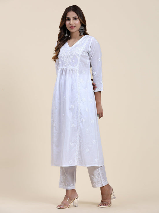 Samma Chikankari Long Kurta V-Neck Cotton for Women- White - House Of Kari (Chikankari Clothing)