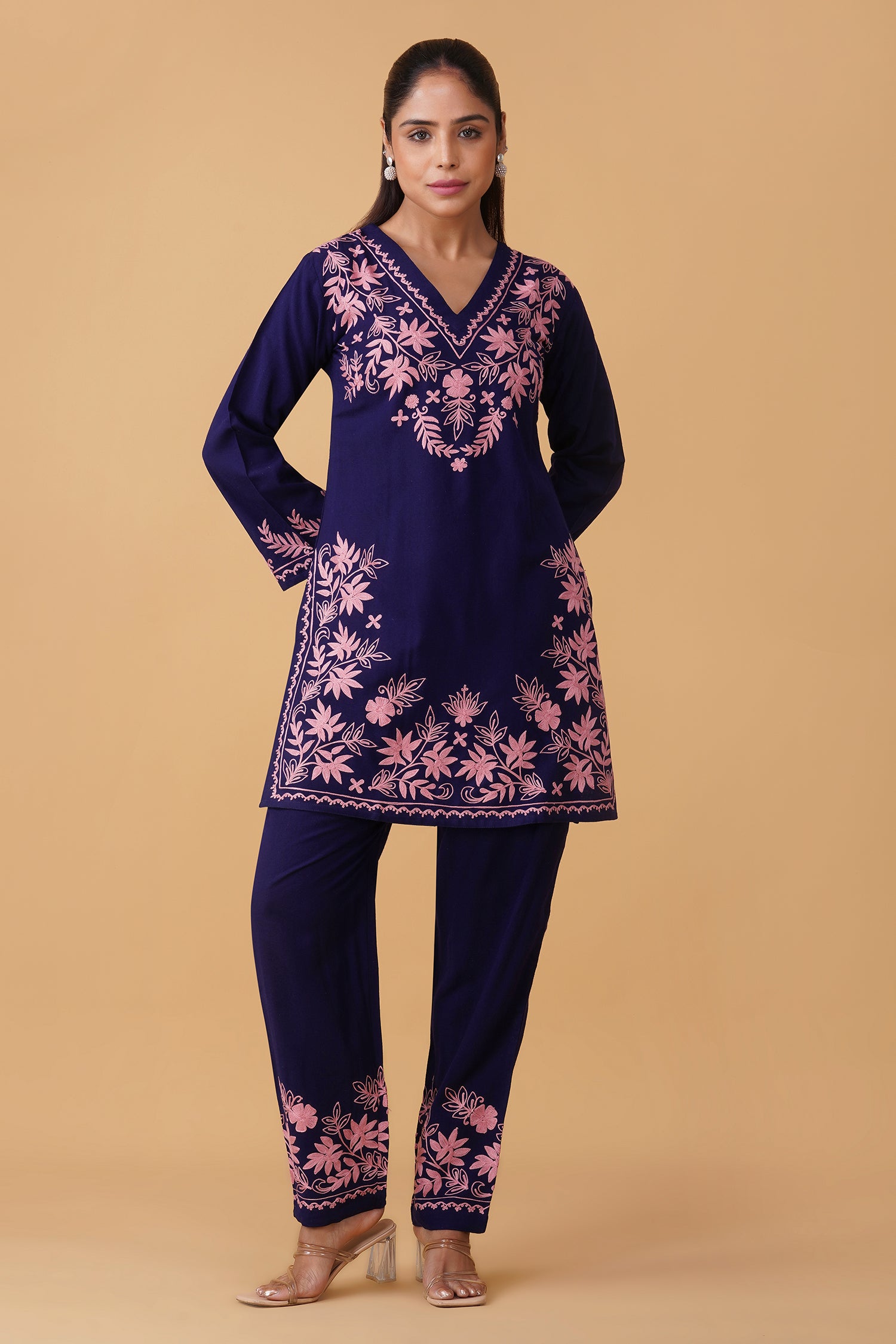 Woolen Kashmiri Aari Kurta Set – Navy Blue