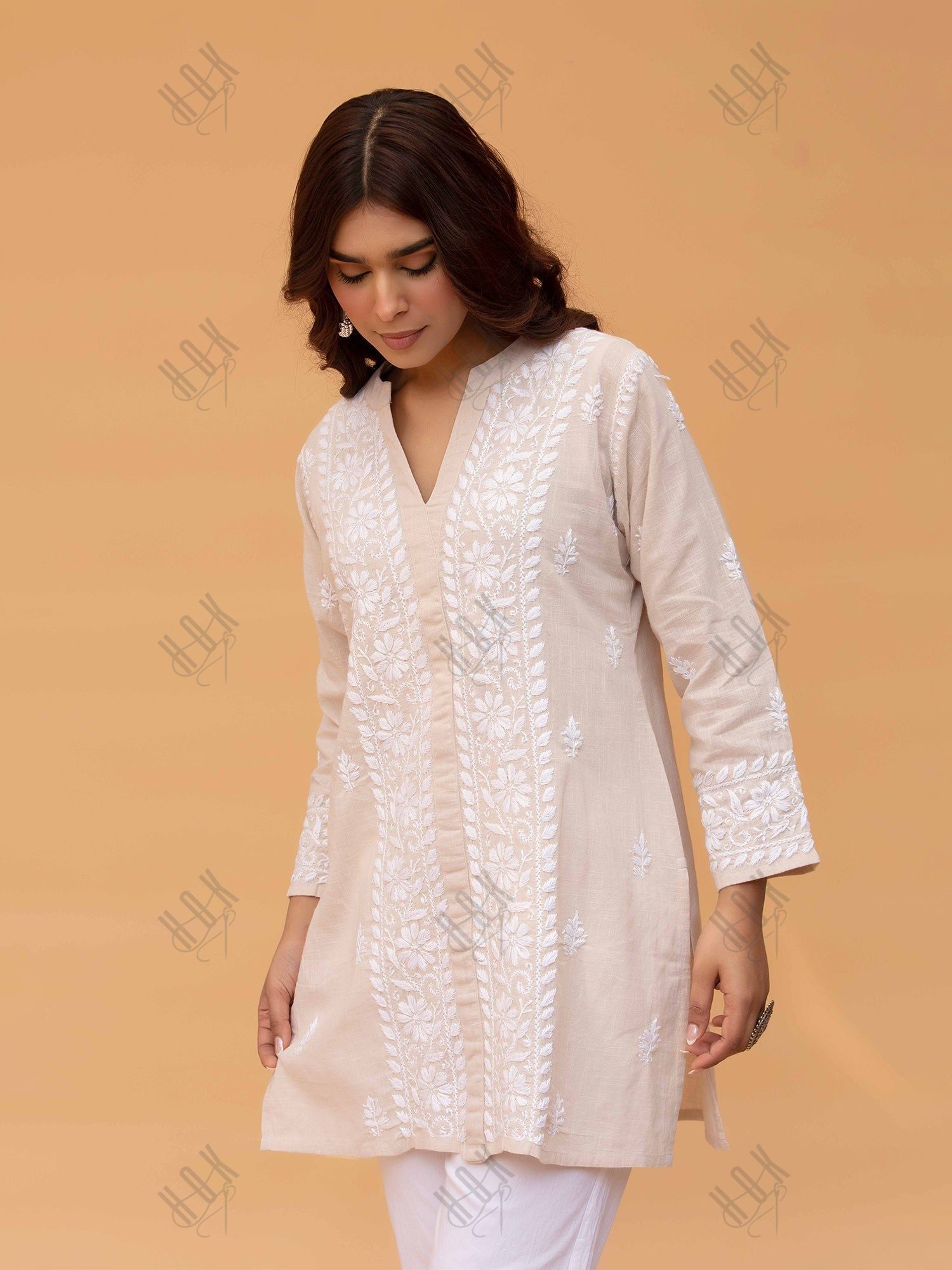 Saba Chikankari Short kurta in Slub cotton - Beige