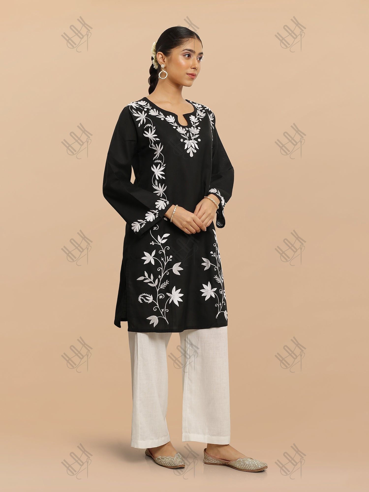 Falak Kashmiri Long Kurta - Black