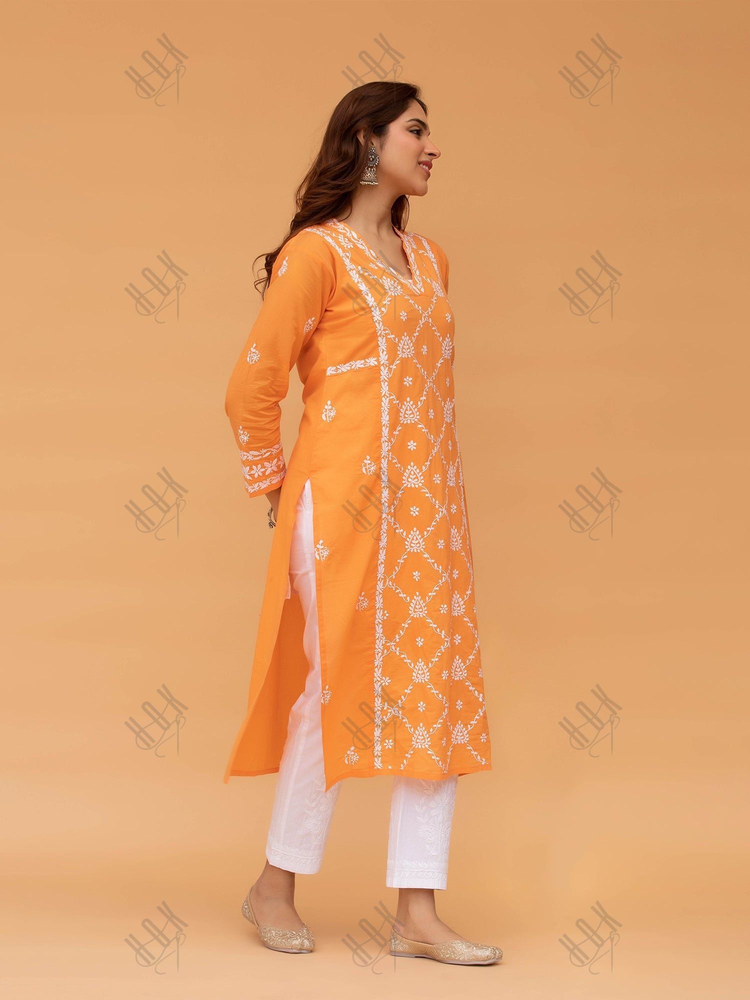 Saba Chikankari kurta in cotton - Orange