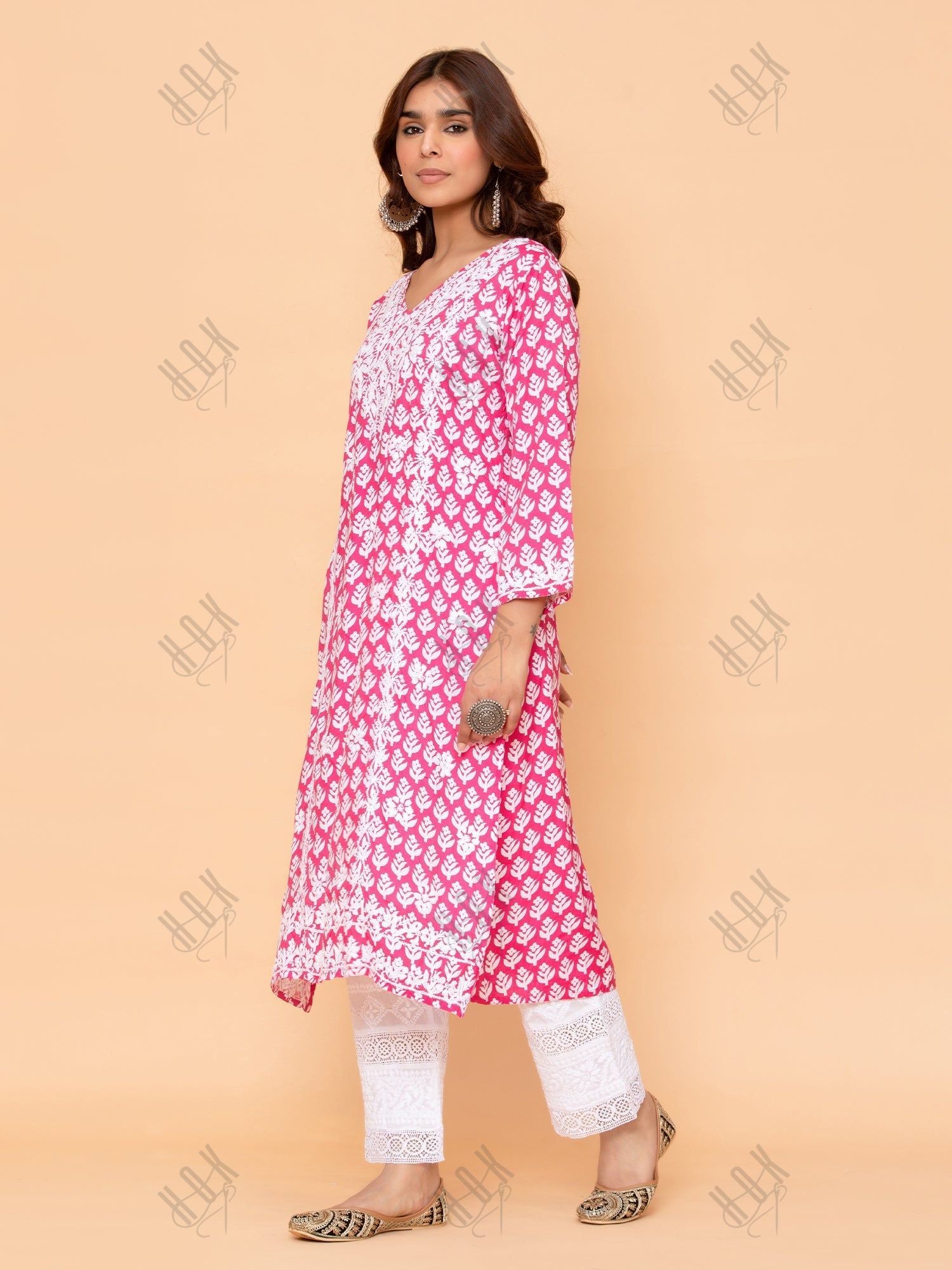 Ashrita shetty in Saba Chikankari Kurta in Muslin - Pink