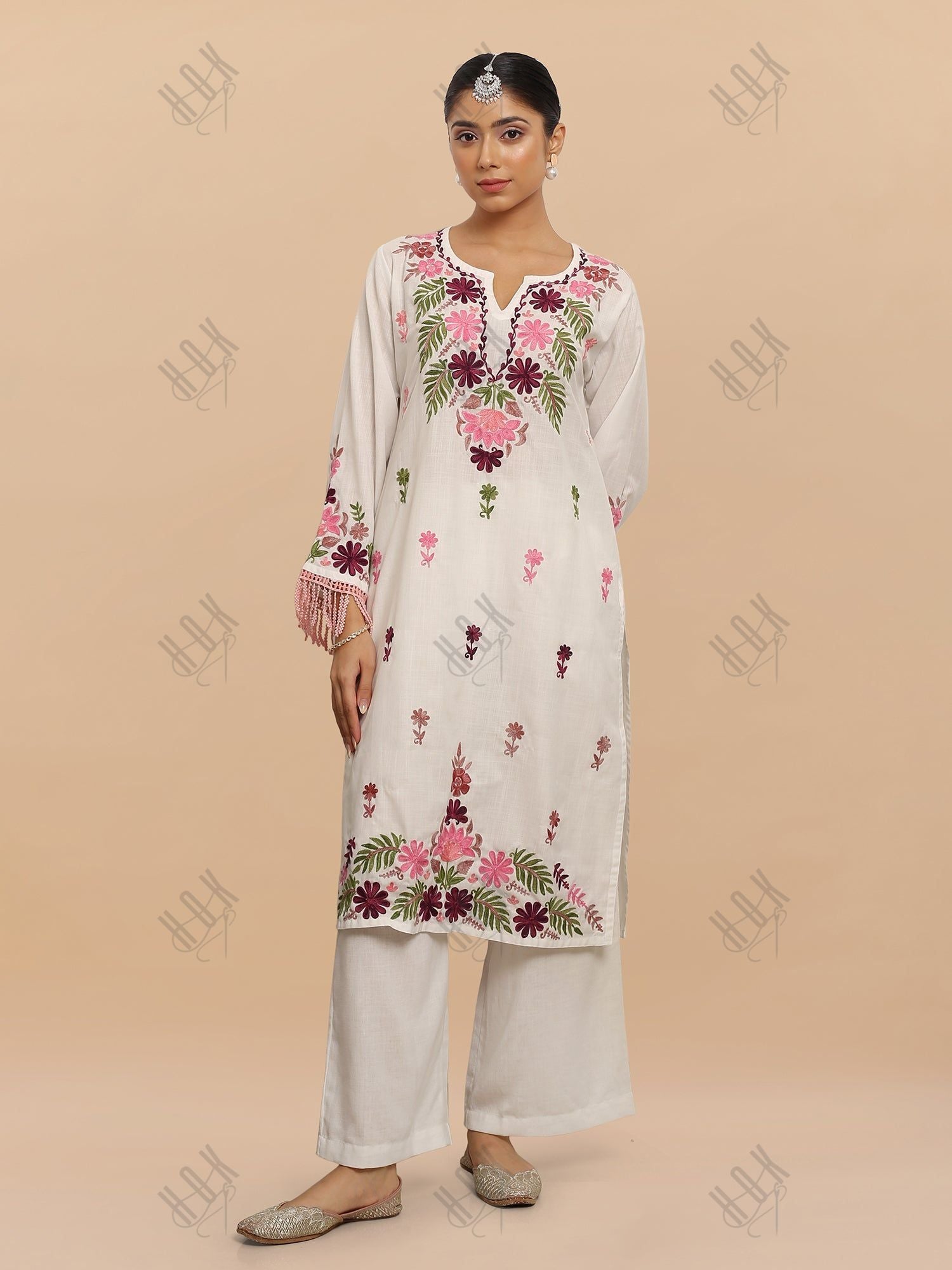 Falak Kashmiri Long Kurta - White