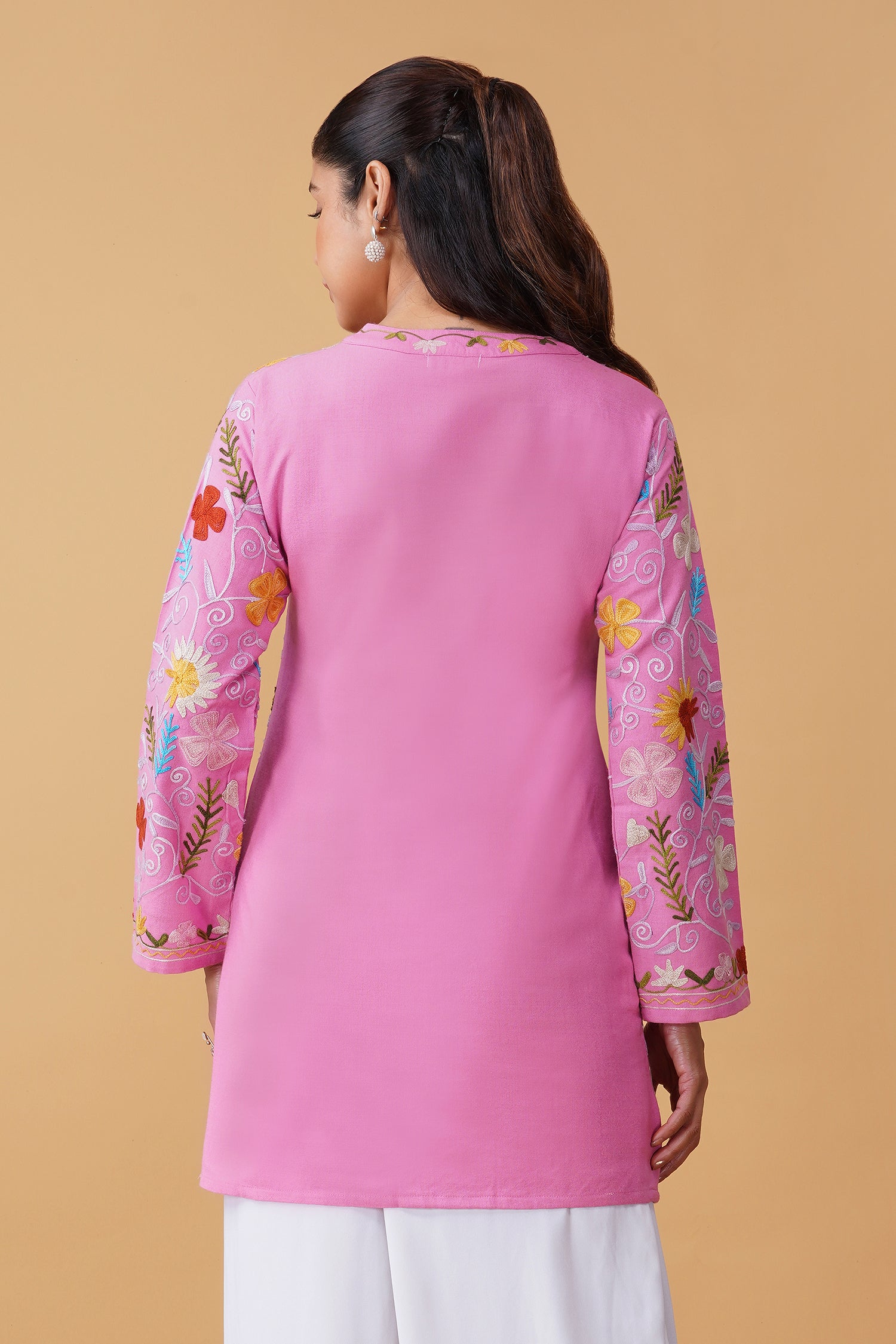 Woolen Kashmiri Aari Jacket – Pink Floral
