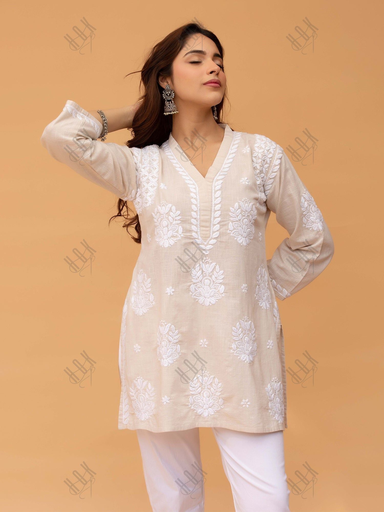 Anushka in Saba Chikankari Short kurta in Slub cotton - Beige