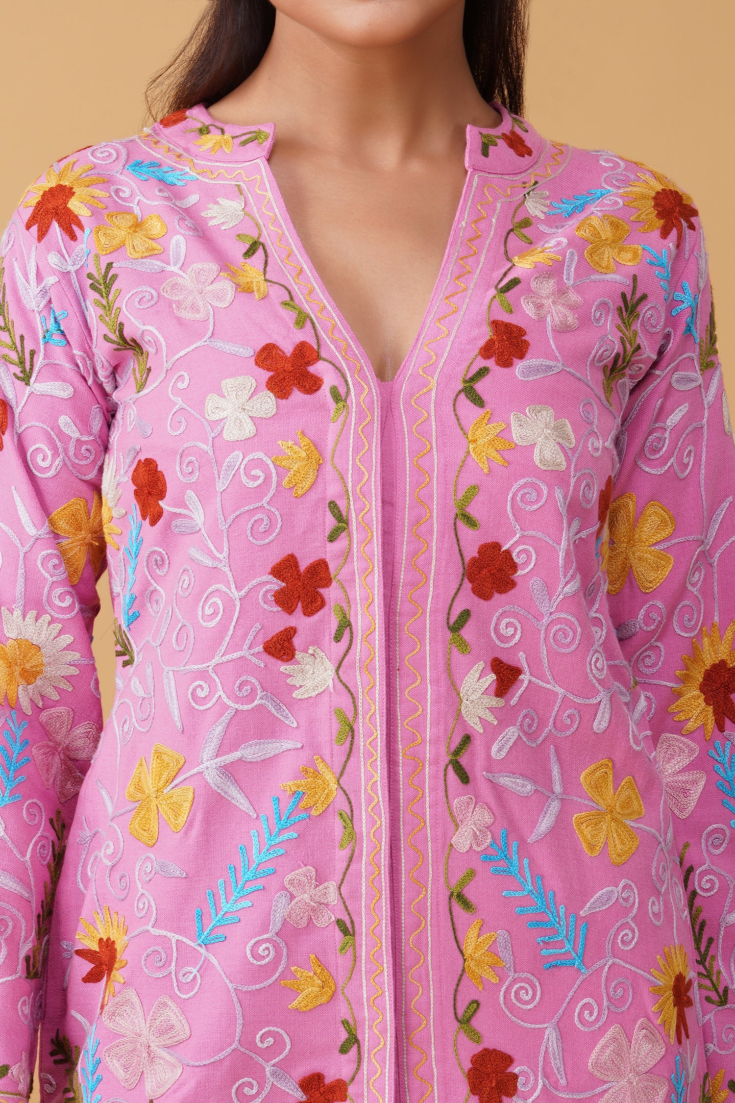 Woolen Kashmiri Aari Jacket – Pink Floral