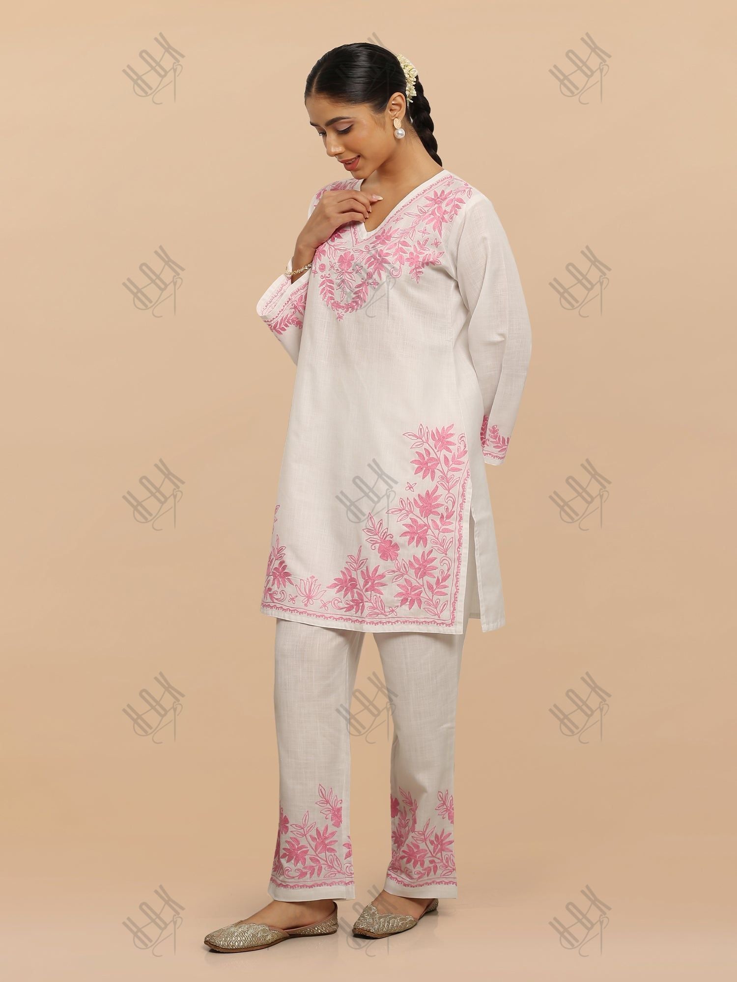 Falak Kashmiri Kurta Set  - White