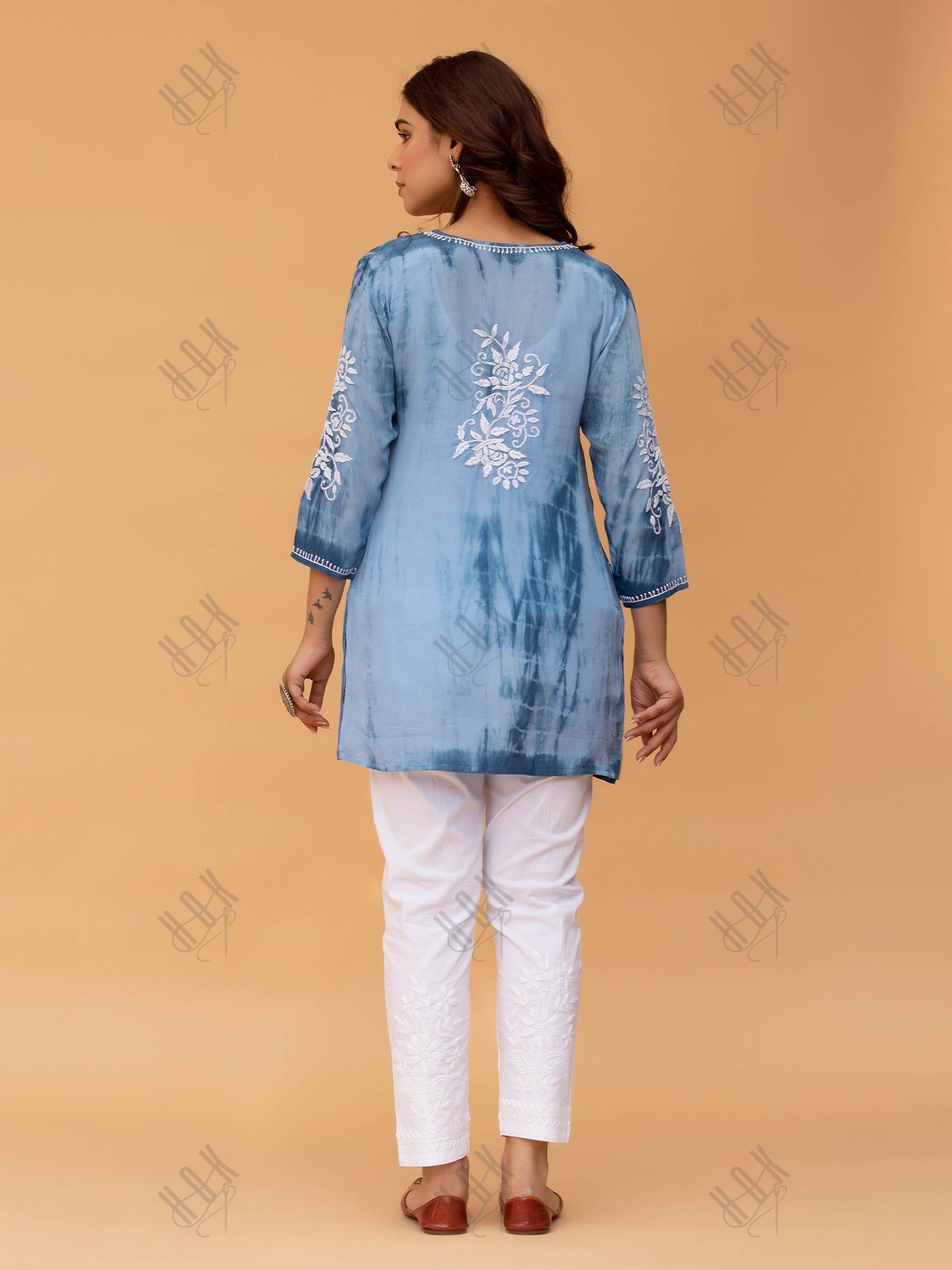 Saba Chikankari Short kurta in Crepe Silk - Blue