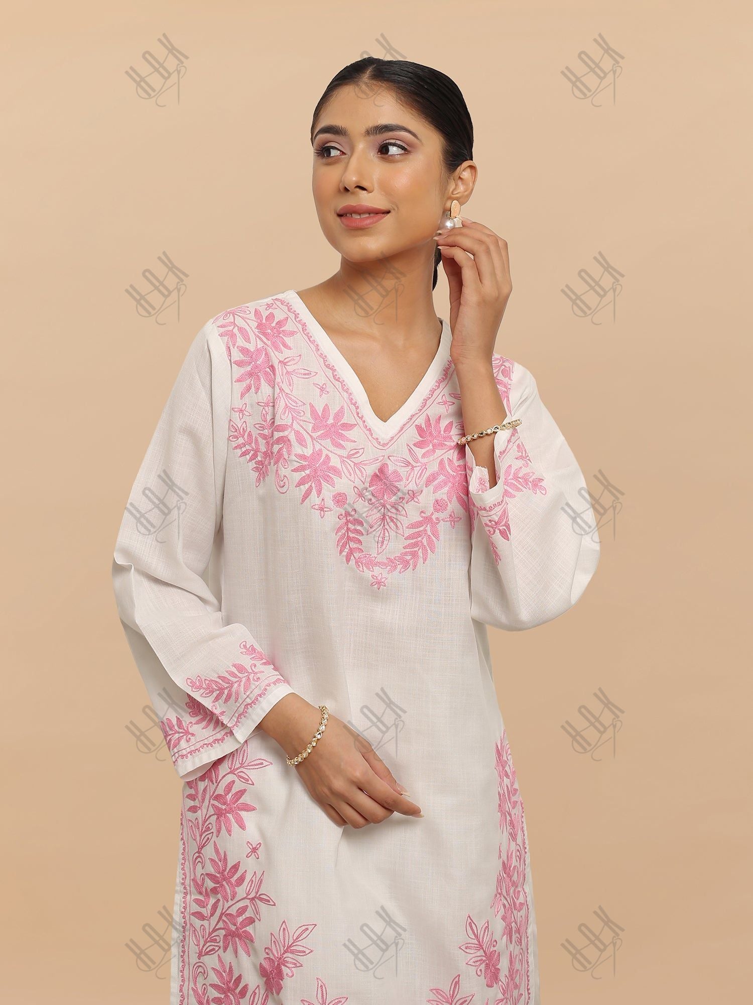 Falak Kashmiri Kurta Set  - White