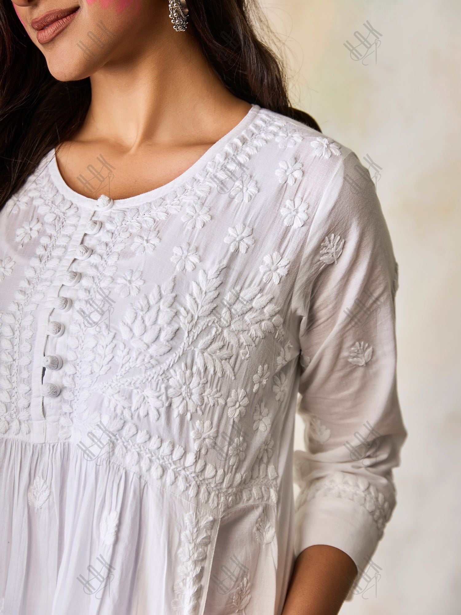 Hand embroidery Chikankari Long Kurta-White