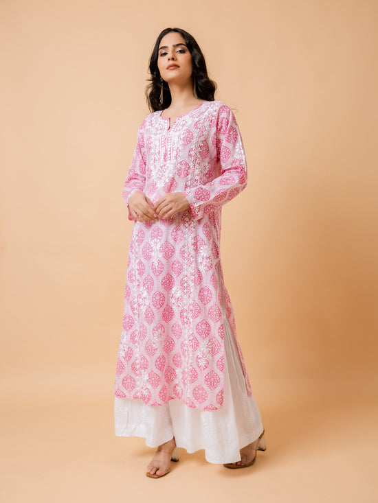 Mahima in Fizaa Chikankari Kurta in Mul cotton in Pink Print