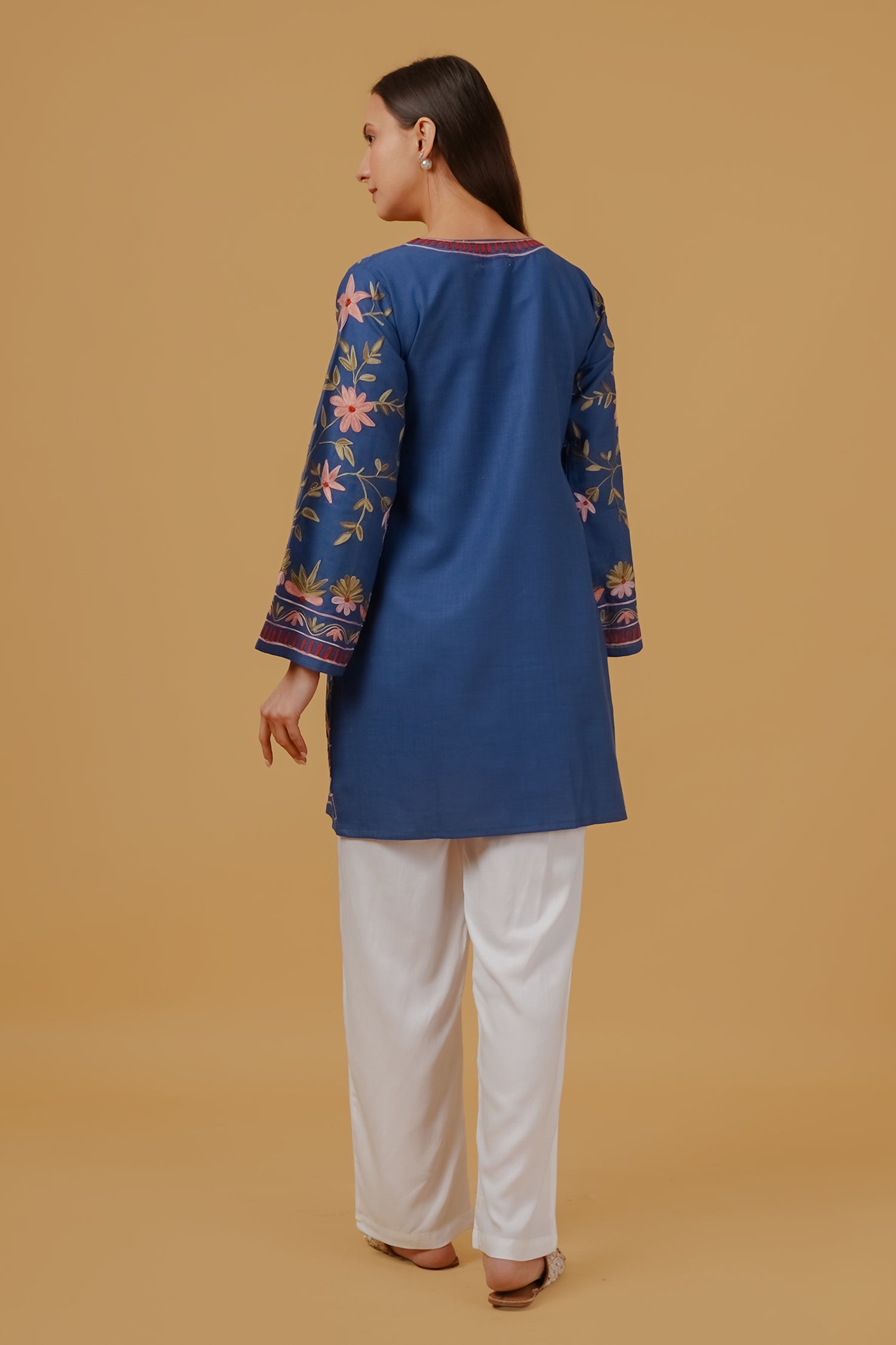 Cotton Kashmiri Aari Embroidered Jacket – Blue