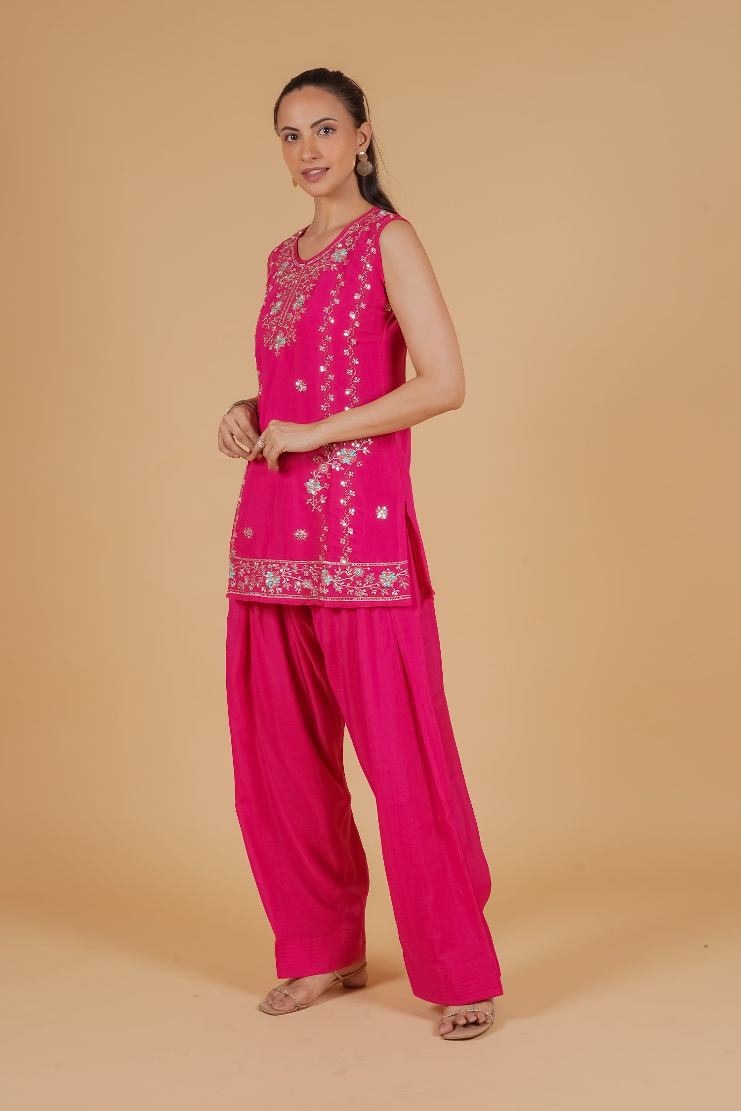 Mix Sequin Mul Chanderi Silk Embroidered Kurta Set - Pink