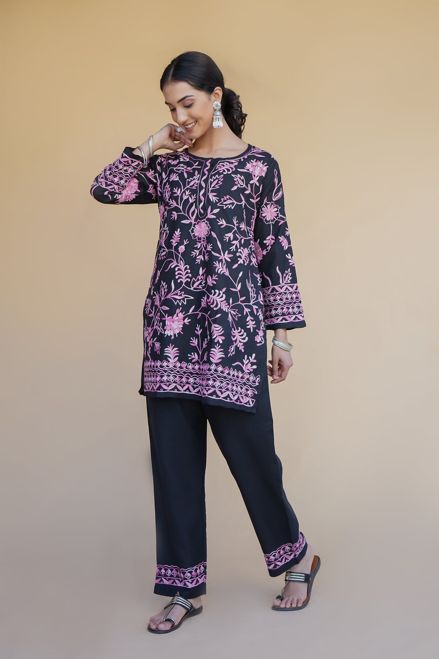 Kashmiri Aari Work Cotton Kurta Set - Black with Pink