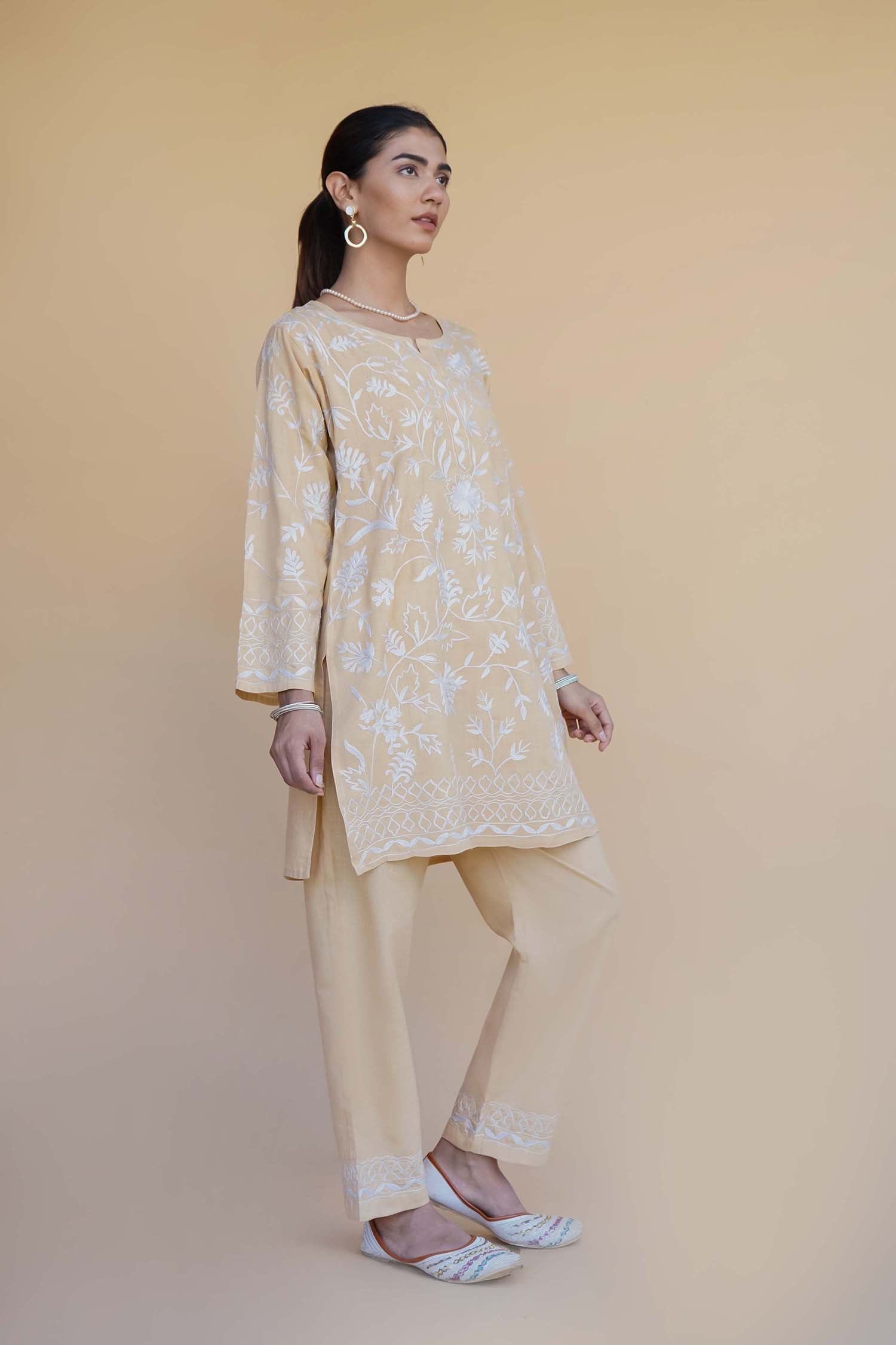 Kashmiri Aari Work Cotton Kurta Set - Beige With White 