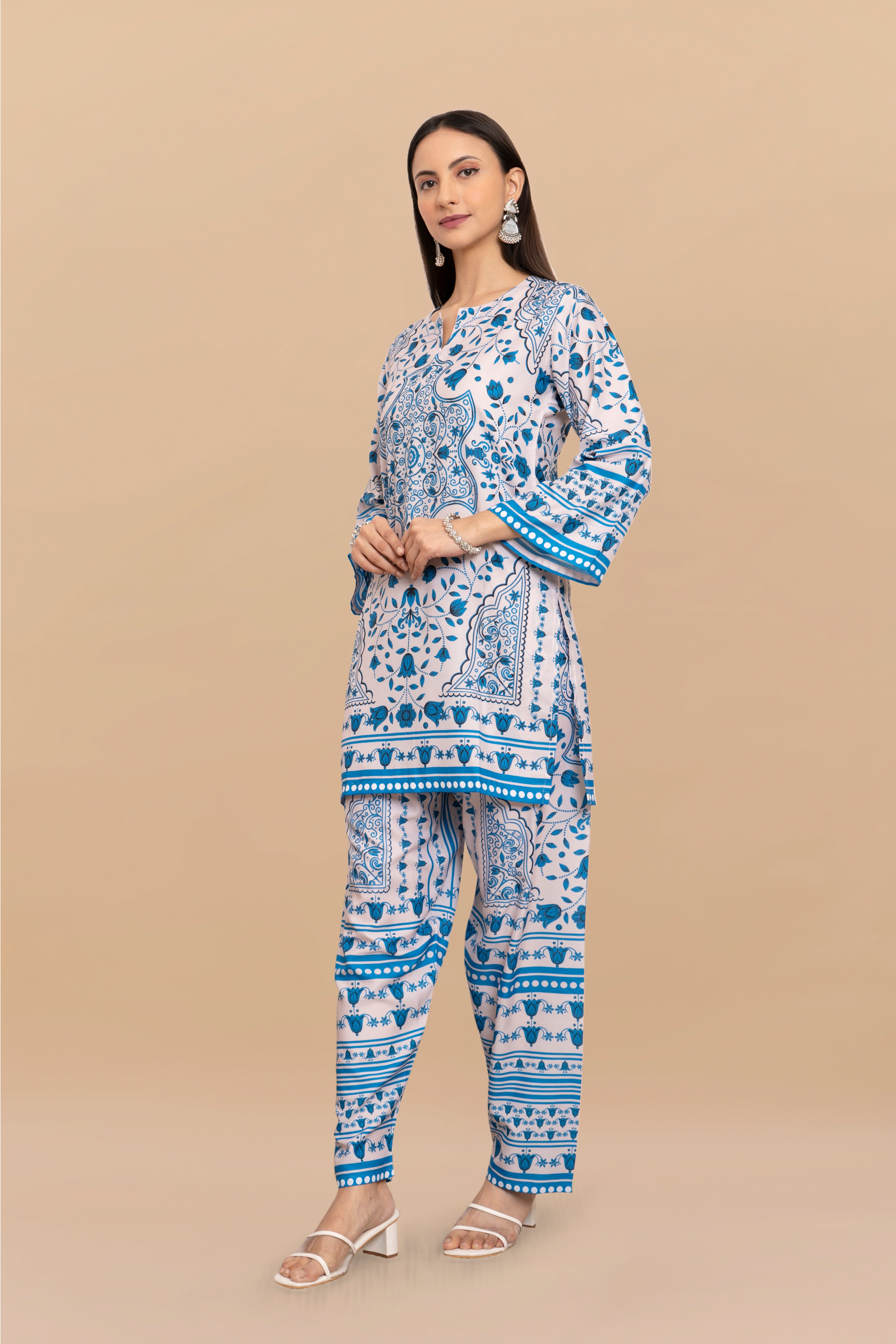 Printkari Poly Muslin Co-ord set in White & Blue