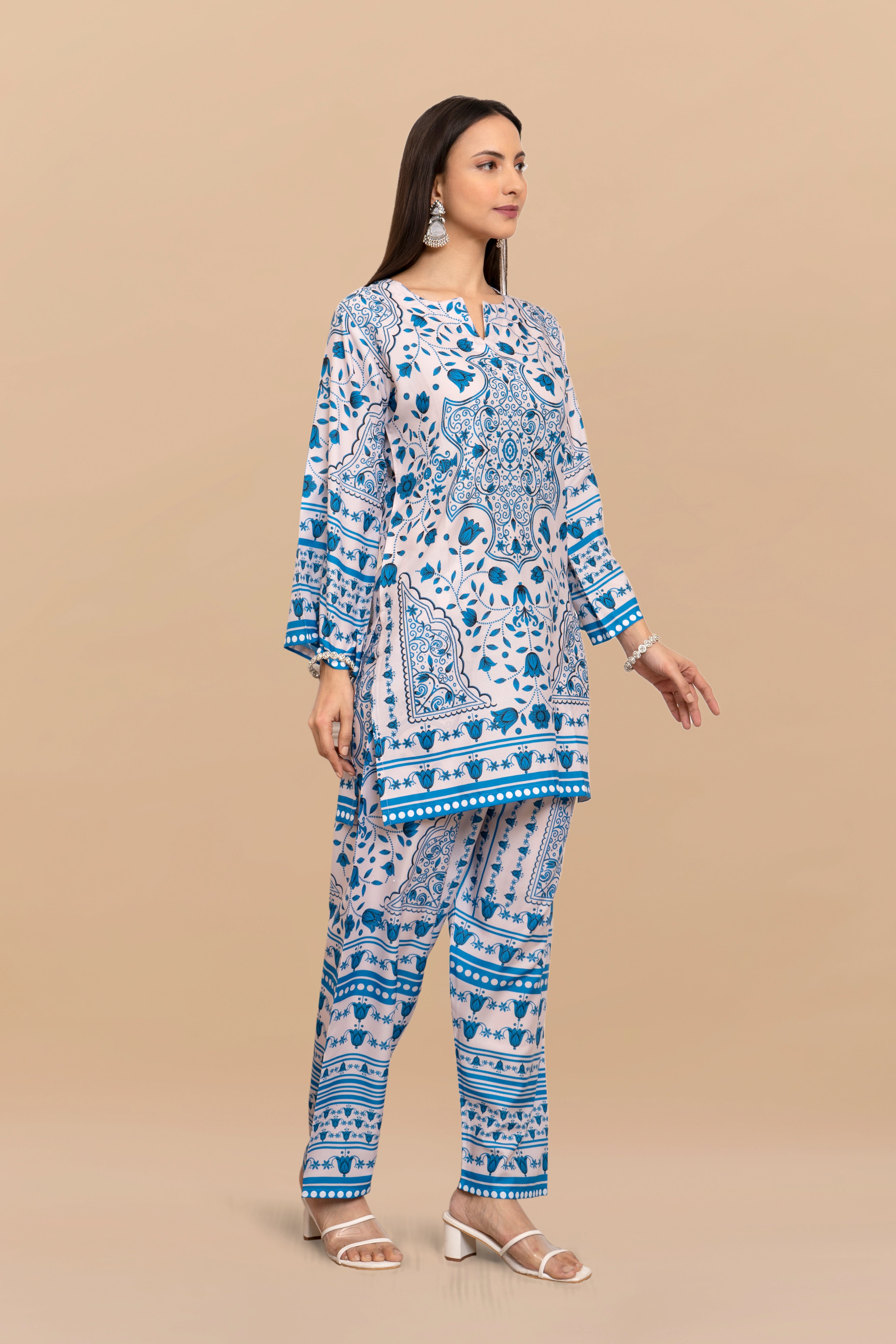 Printkari Poly Muslin Co-ord set in White & Blue