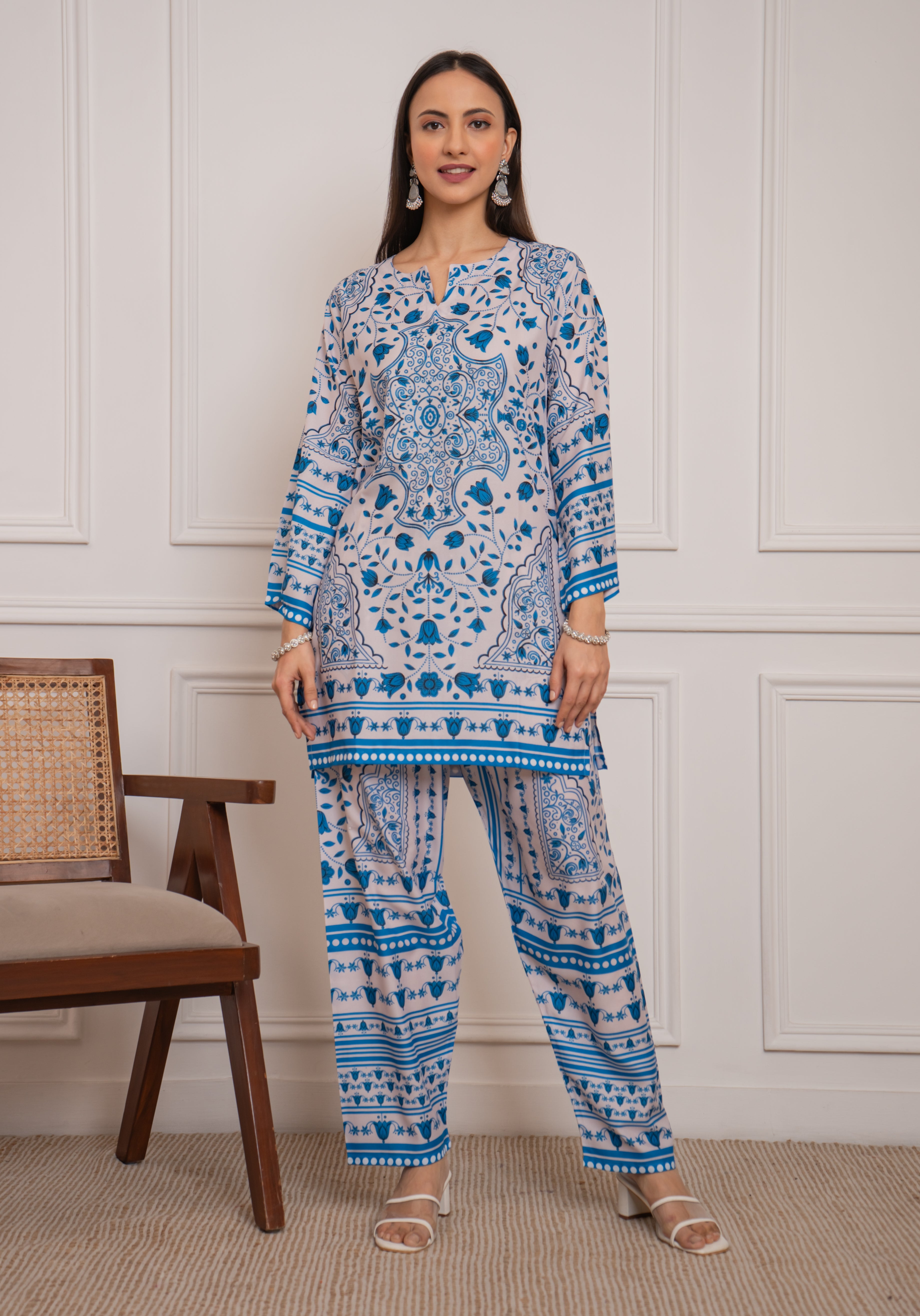 Printkari Poly Muslin Co-ord set in White & Blue