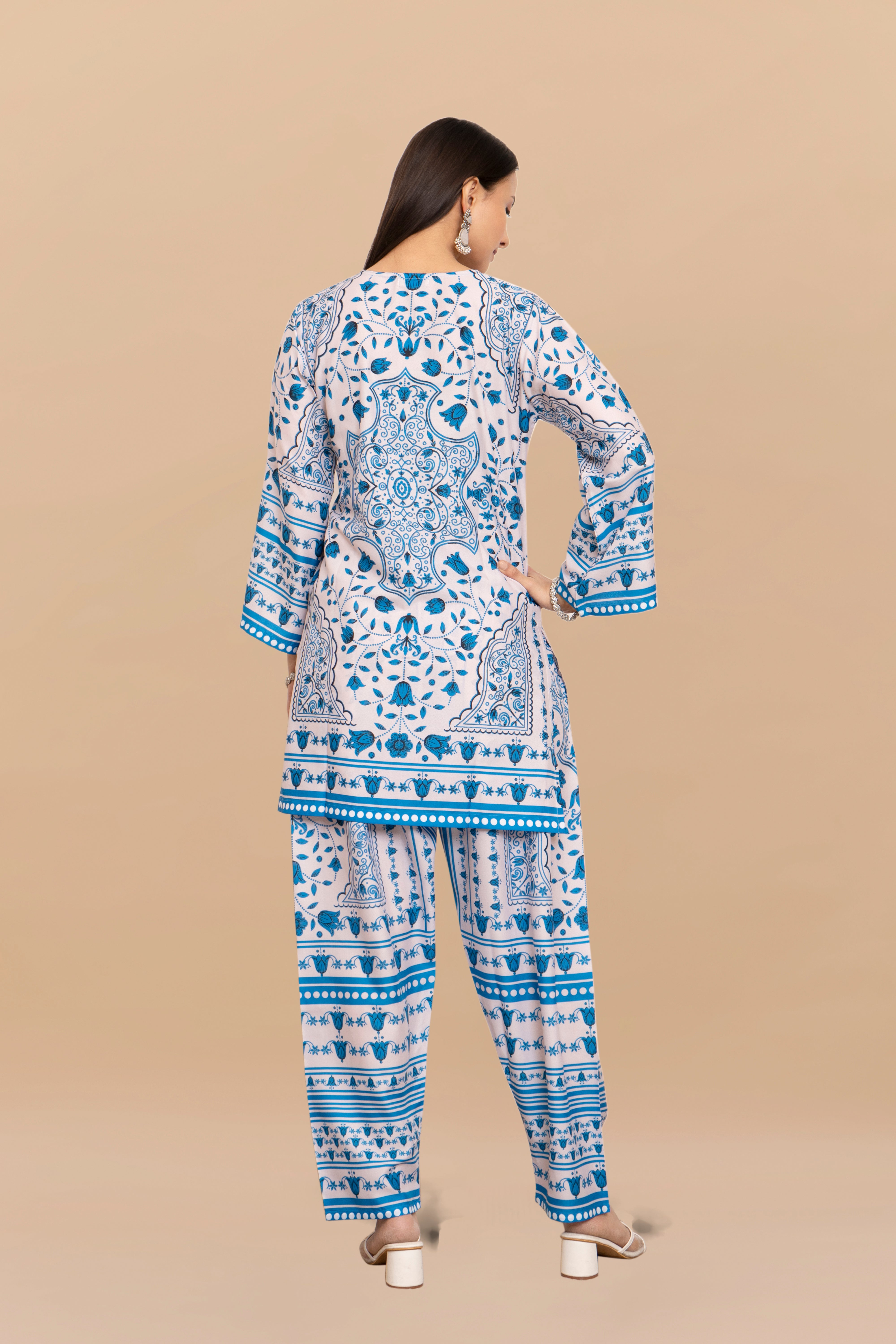 Printkari Poly Muslin Co-ord set in White & Blue