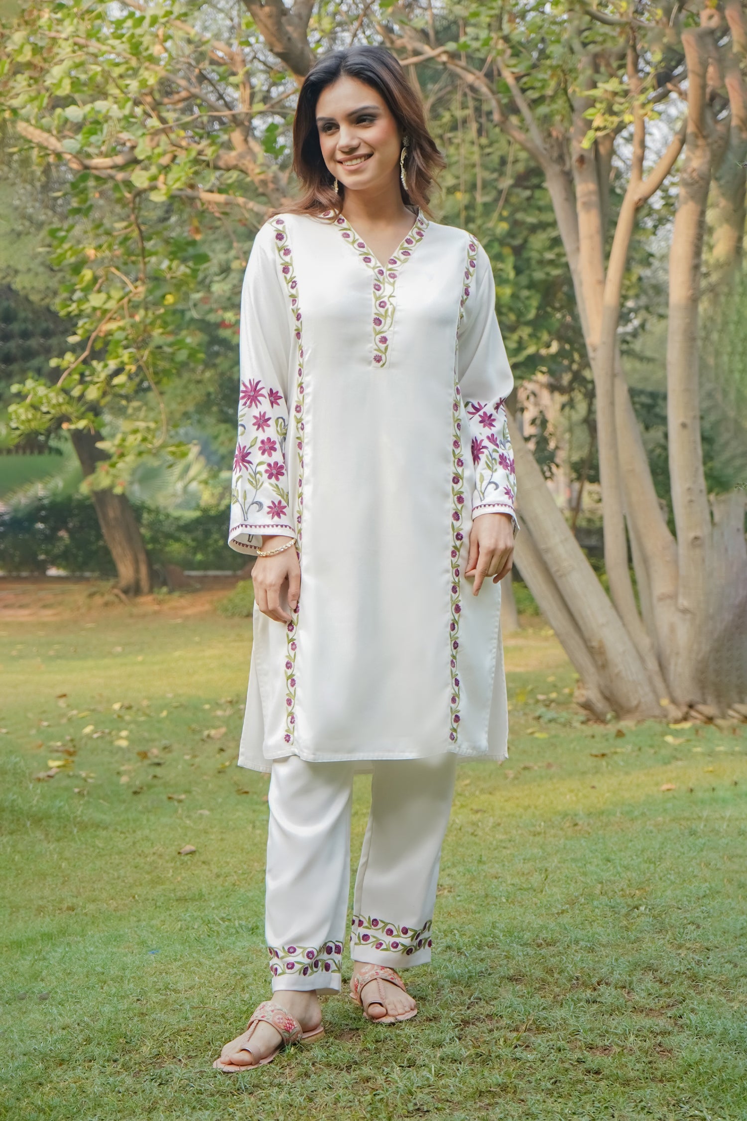 Woollen Kashmiri White Kurta Set