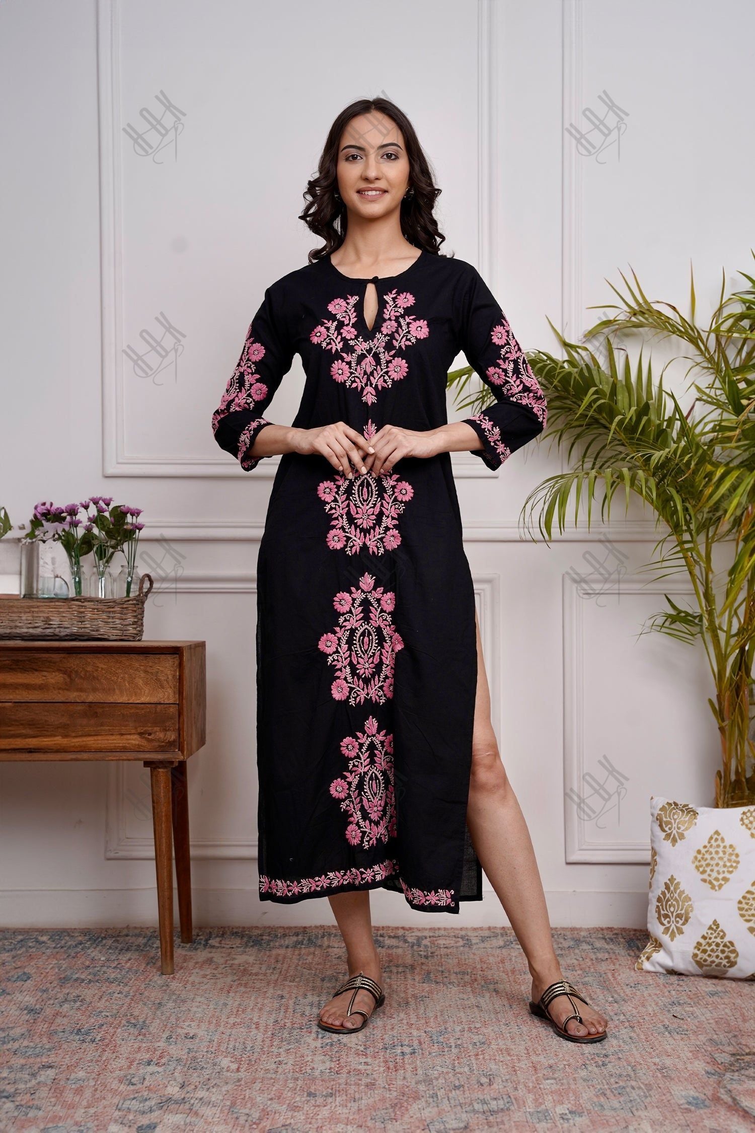 Saba Chikankari Kurta in Cotton - Black