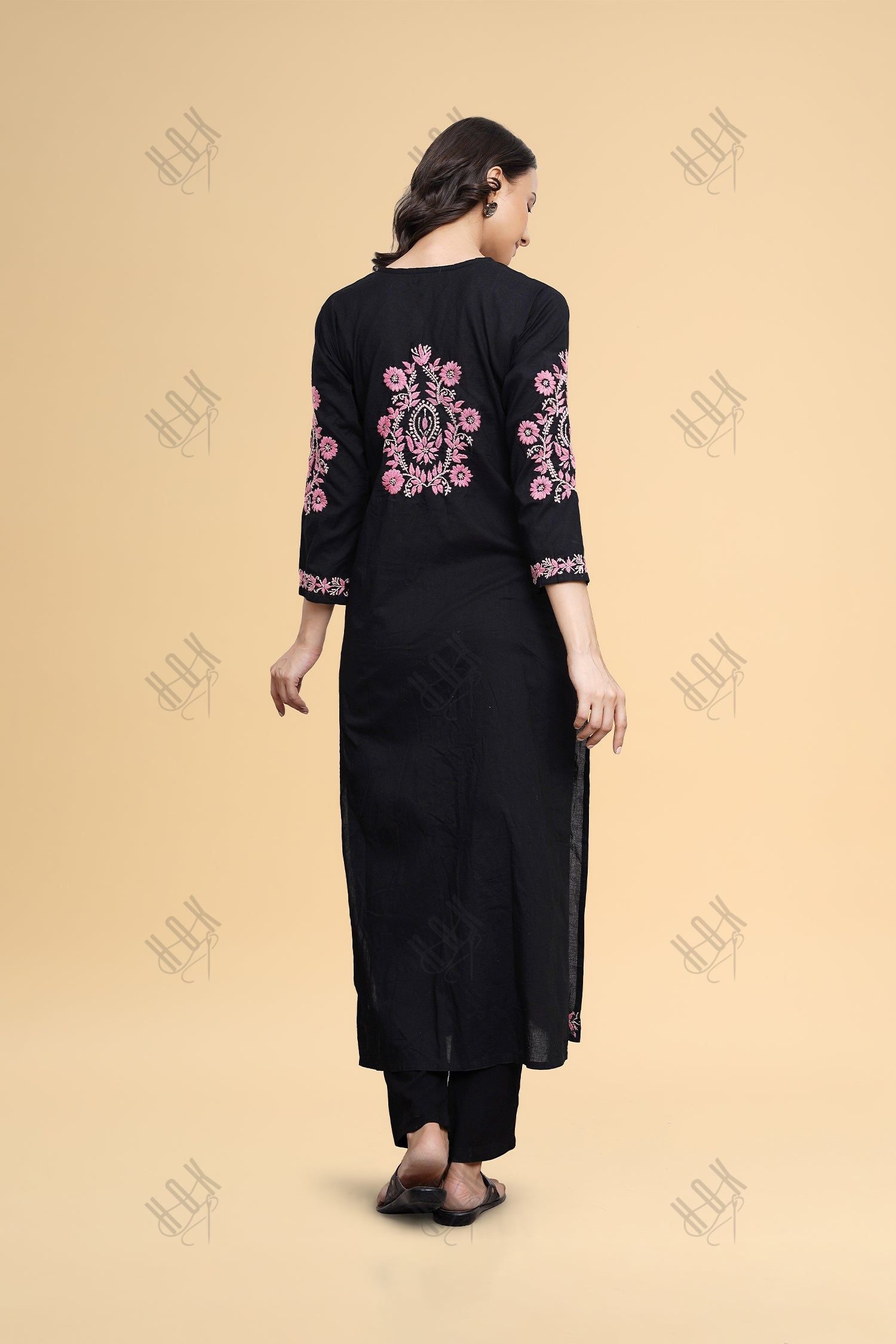 Saba Chikankari Kurta in Cotton - Black