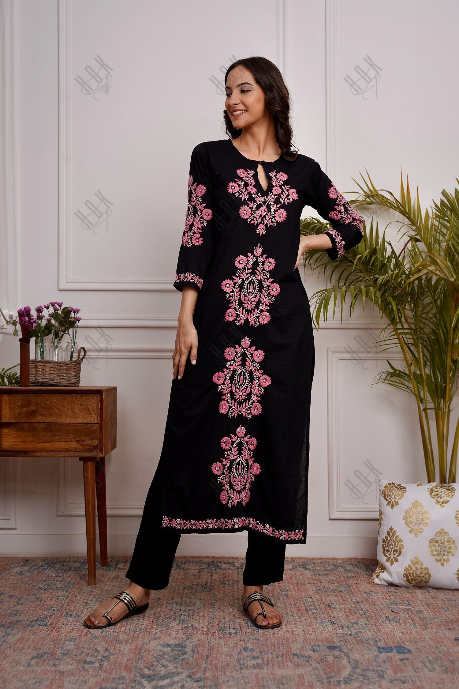 Saba Chikankari Kurta in Cotton - Black