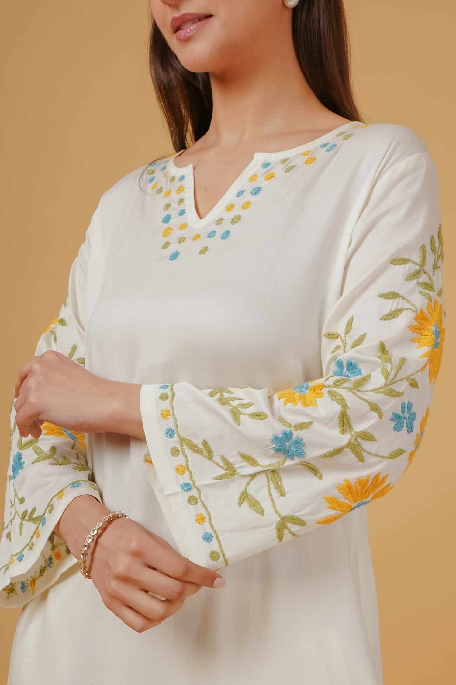 Cotton Chikankari Embroidered Kurta Set With Straight Pants – Ivory Flora