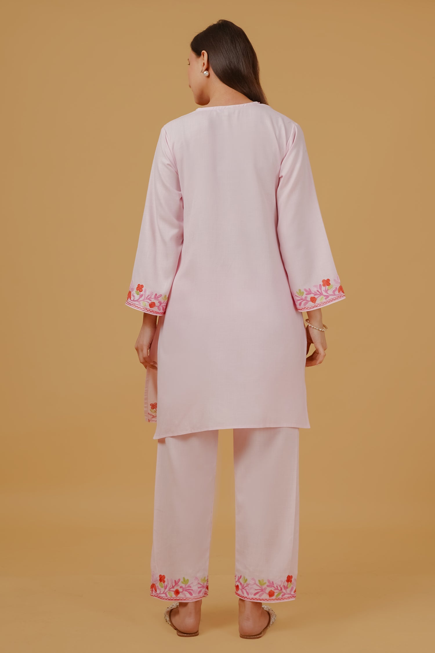 Cotton Kashmiri Aari Embroidered Kurta Set - Pink