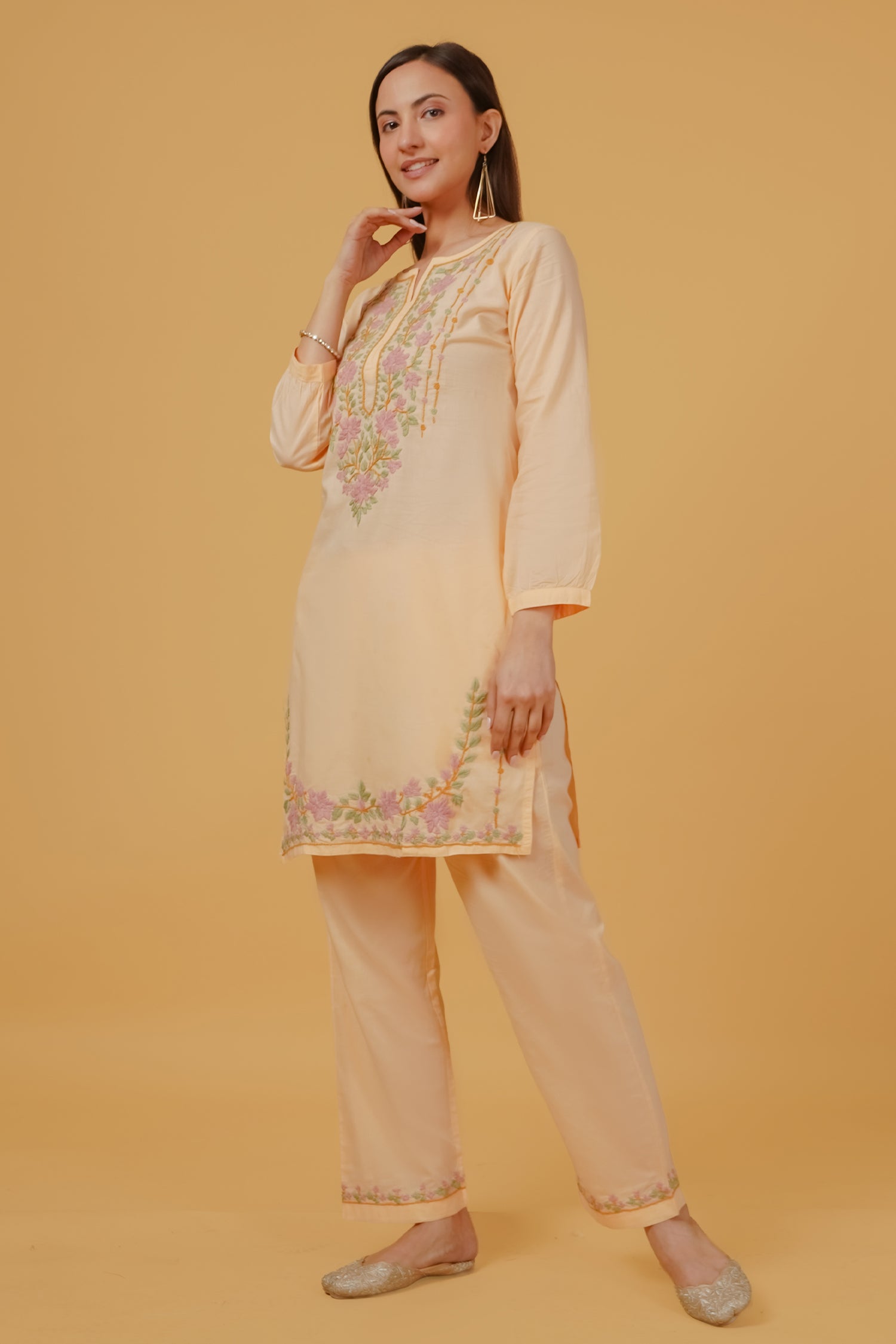 Chikankari Embroidered Kurta Set With Bellbottoms in Cotton– Peach Floral