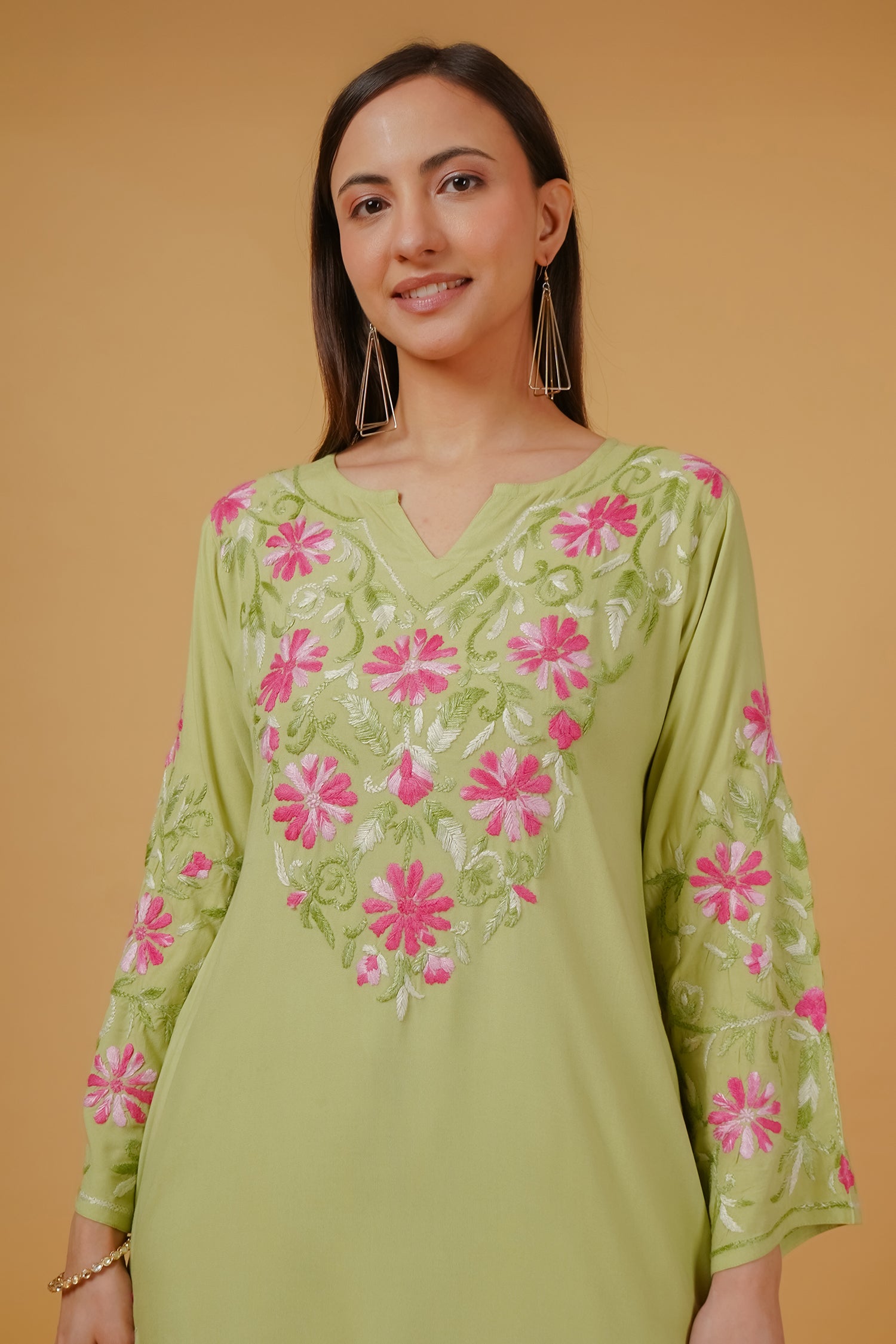 Chikankari Embroidered Kurta in Rayon – Pista Green