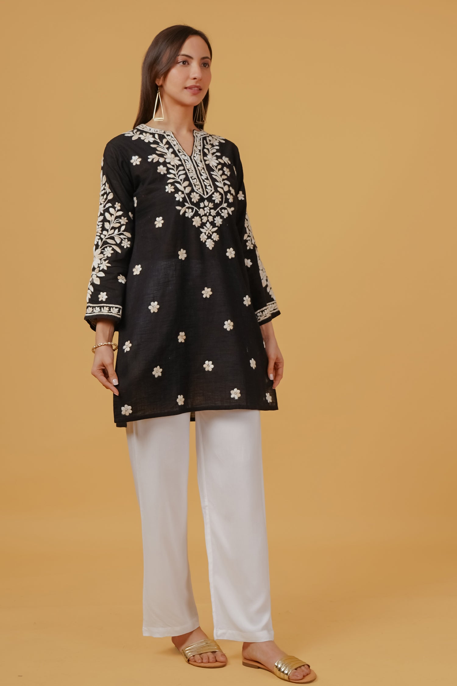 Chikankari Embroidered Kurta in Slub Cotton - Black