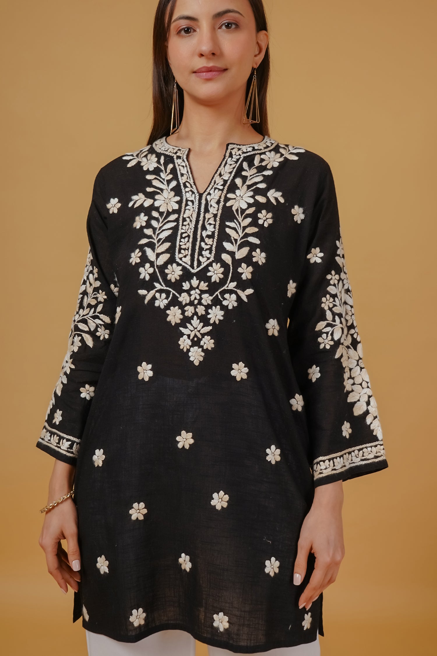 Chikankari Embroidered Kurta in Slub Cotton - Black