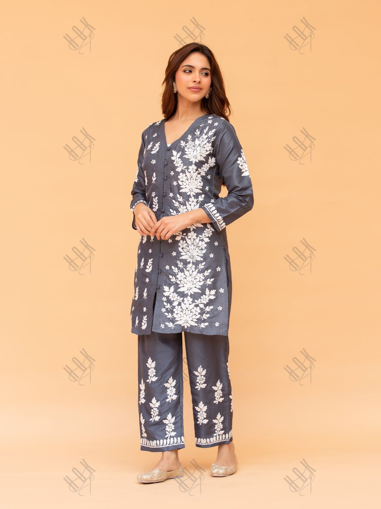 Mohi in Saba Chikankari Kurta Set in Habutai Silk - Grey