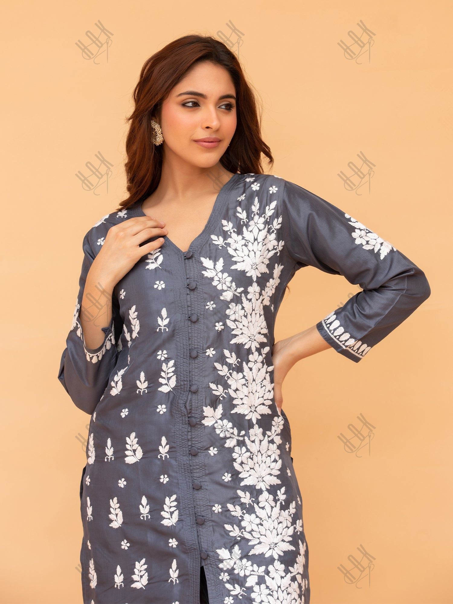 Mohi in Saba Chikankari Kurta Set in Habutai Silk - Grey