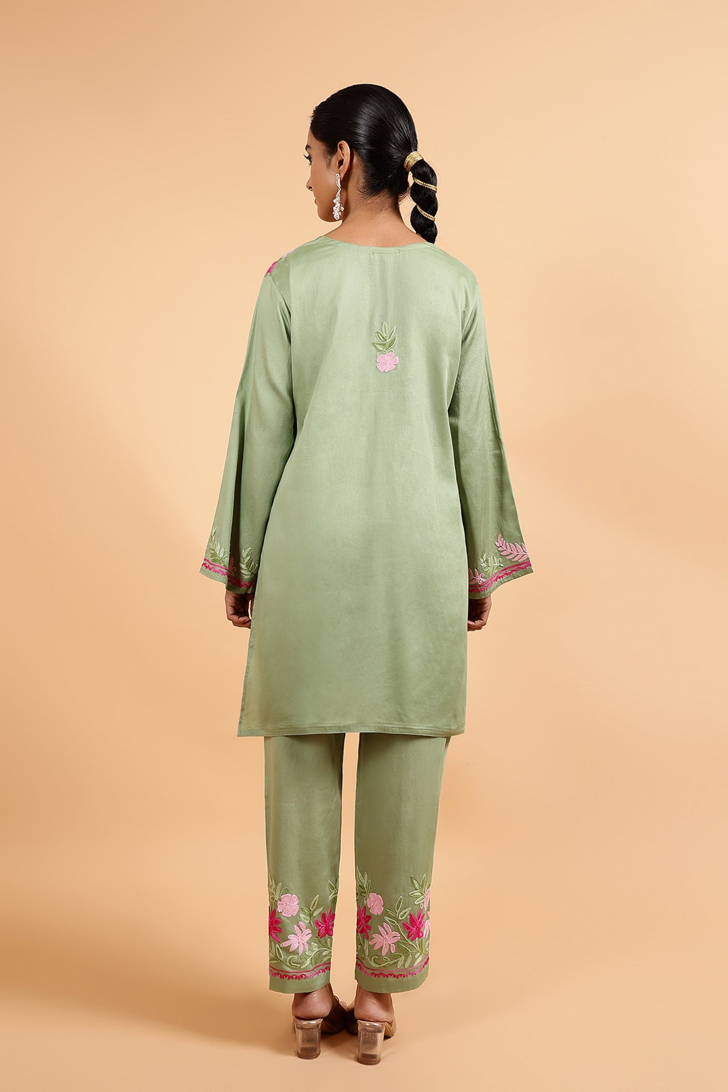 Kashmiri Aari Embroidered Kurta Set with Straight Pants - Green