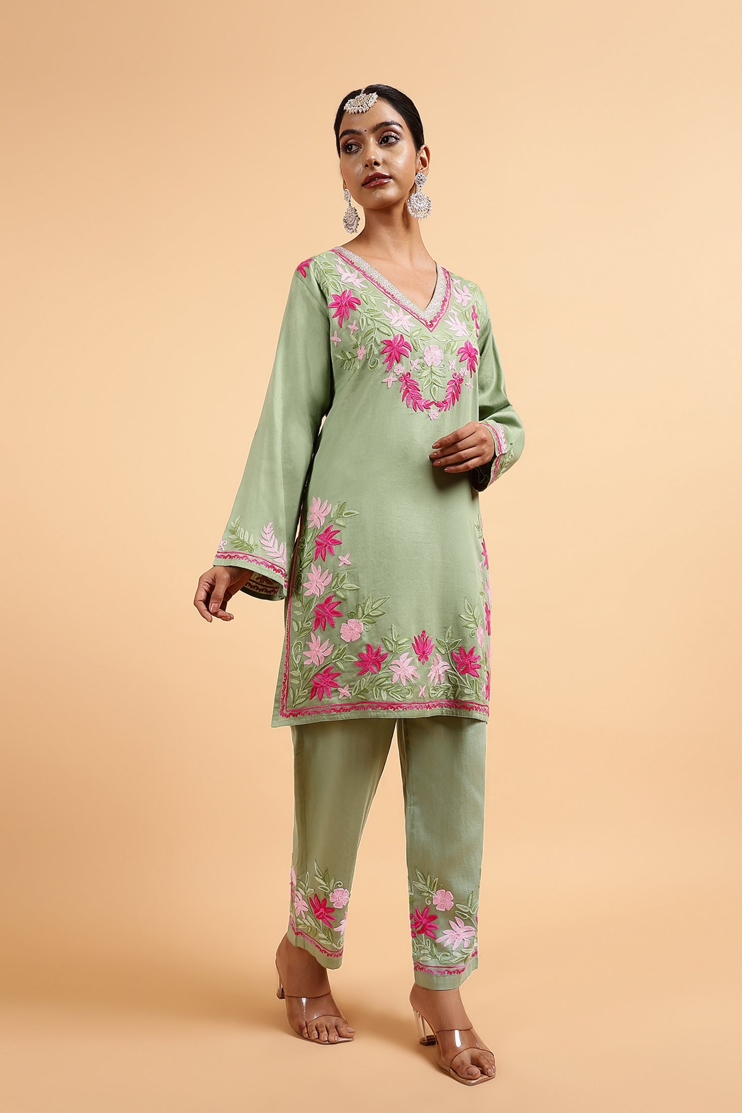 Kashmiri Aari Embroidered Kurta Set with Straight Pants - Green