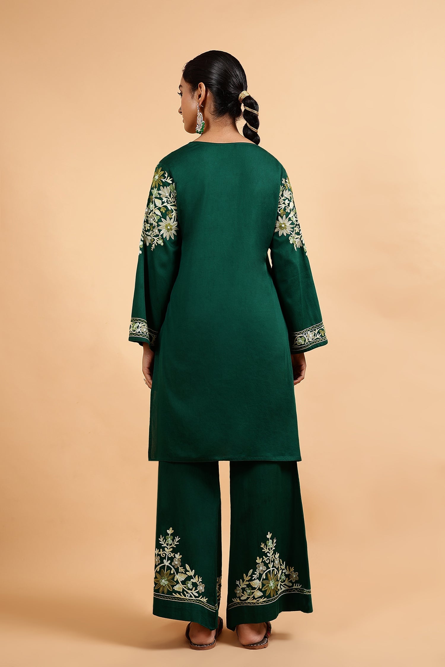 Kashmiri Aari Embroidered Kurta Set with Bellbottom Pants in Green Cotton Silk