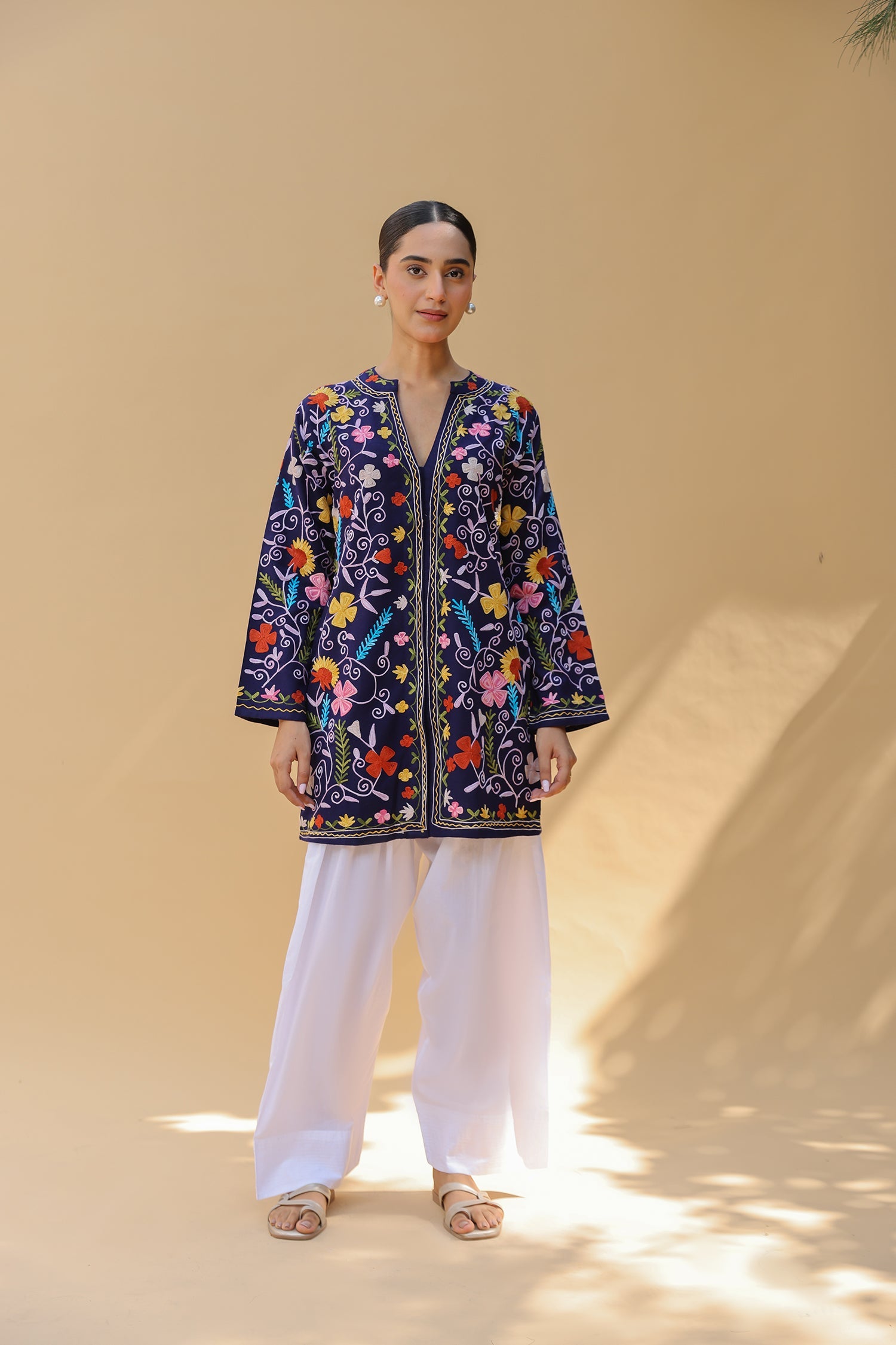 Woolen Kashmiri Aari Jacket – Royal Blue